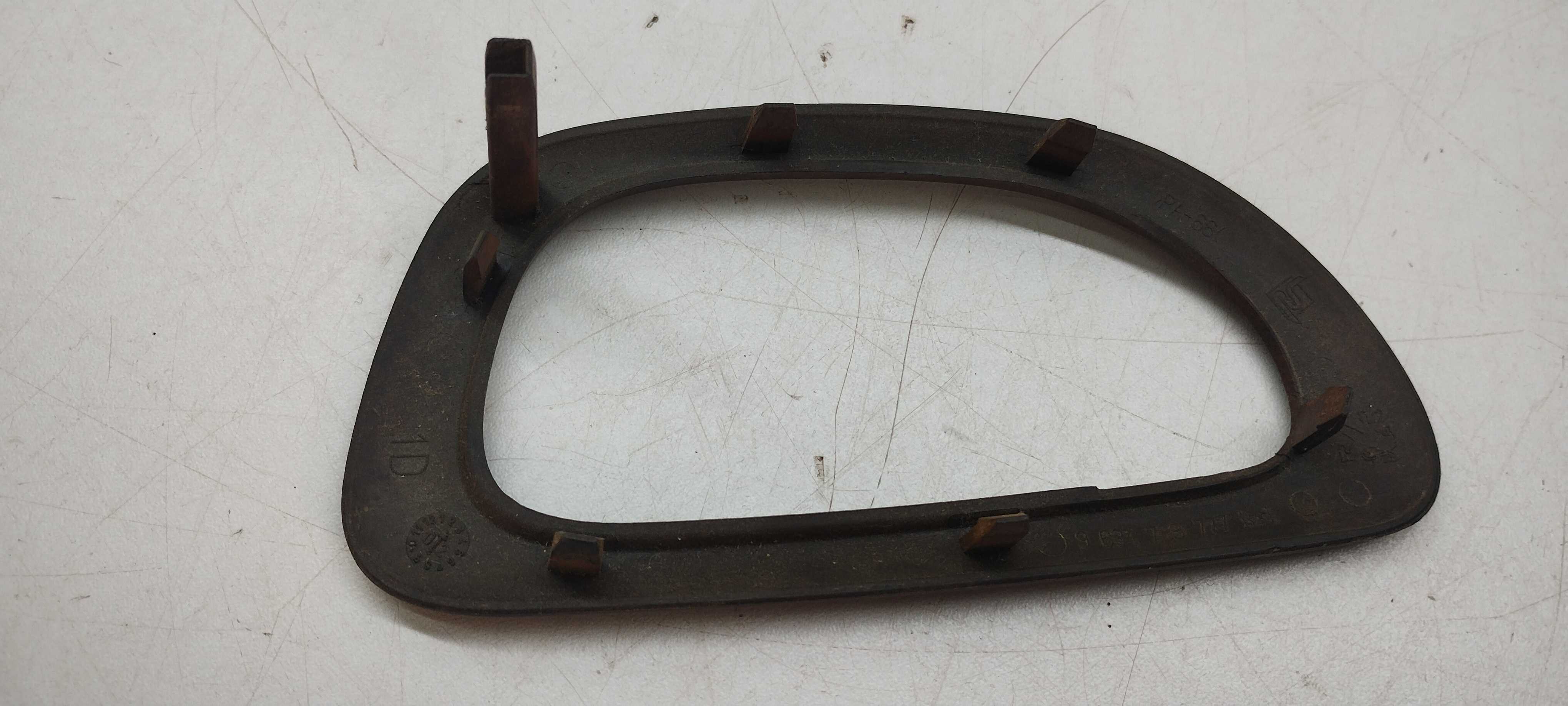 Moldura Maçaneta Traseira Direita Peugeot 307 2003/2011 2