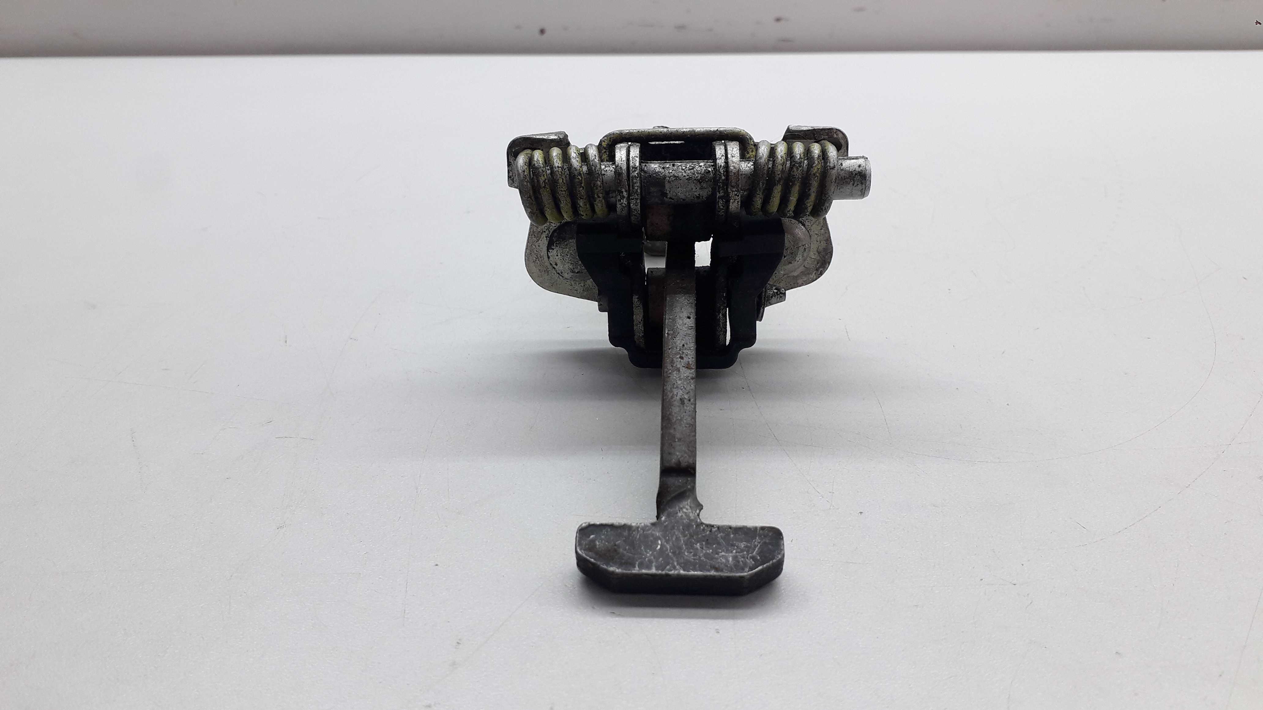 Limitador Da Porta Dianteira Direita Renault Clio 2005 2