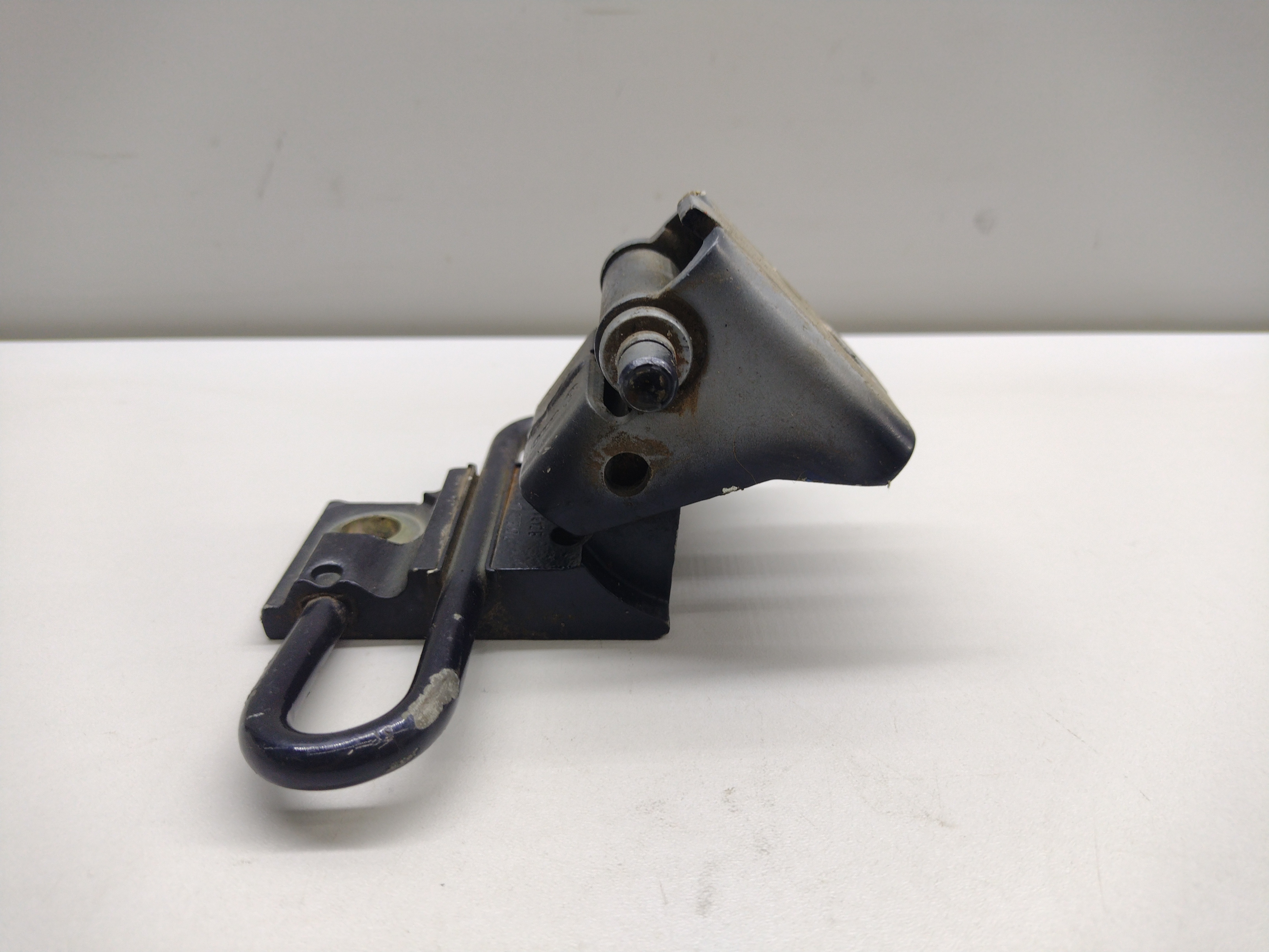 Dobradiça Porta Dianteira Direita Superior Vw Golf 00/05 2