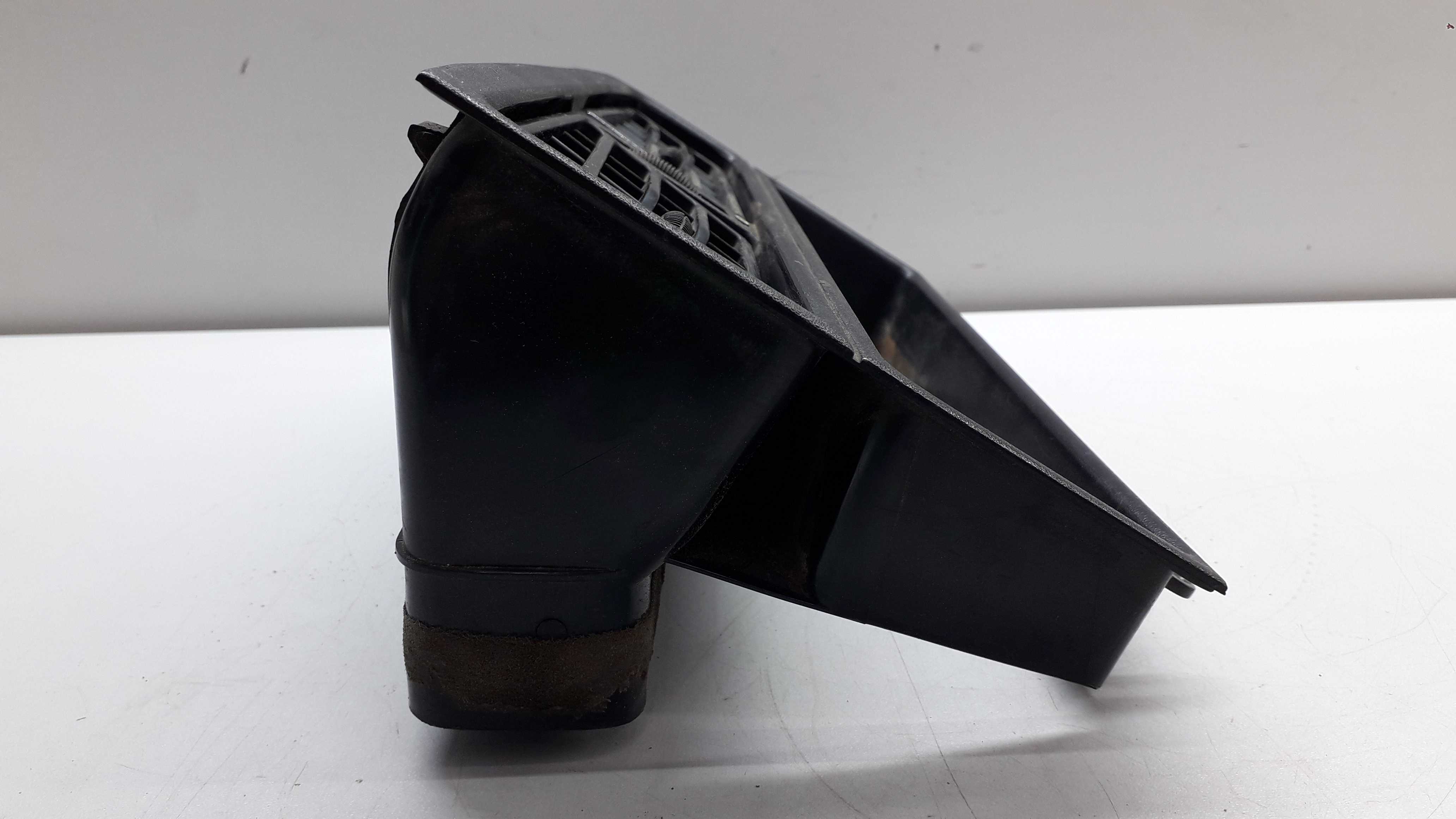 Moldura Difusor De Ar Central Gm Monza 1986 4
