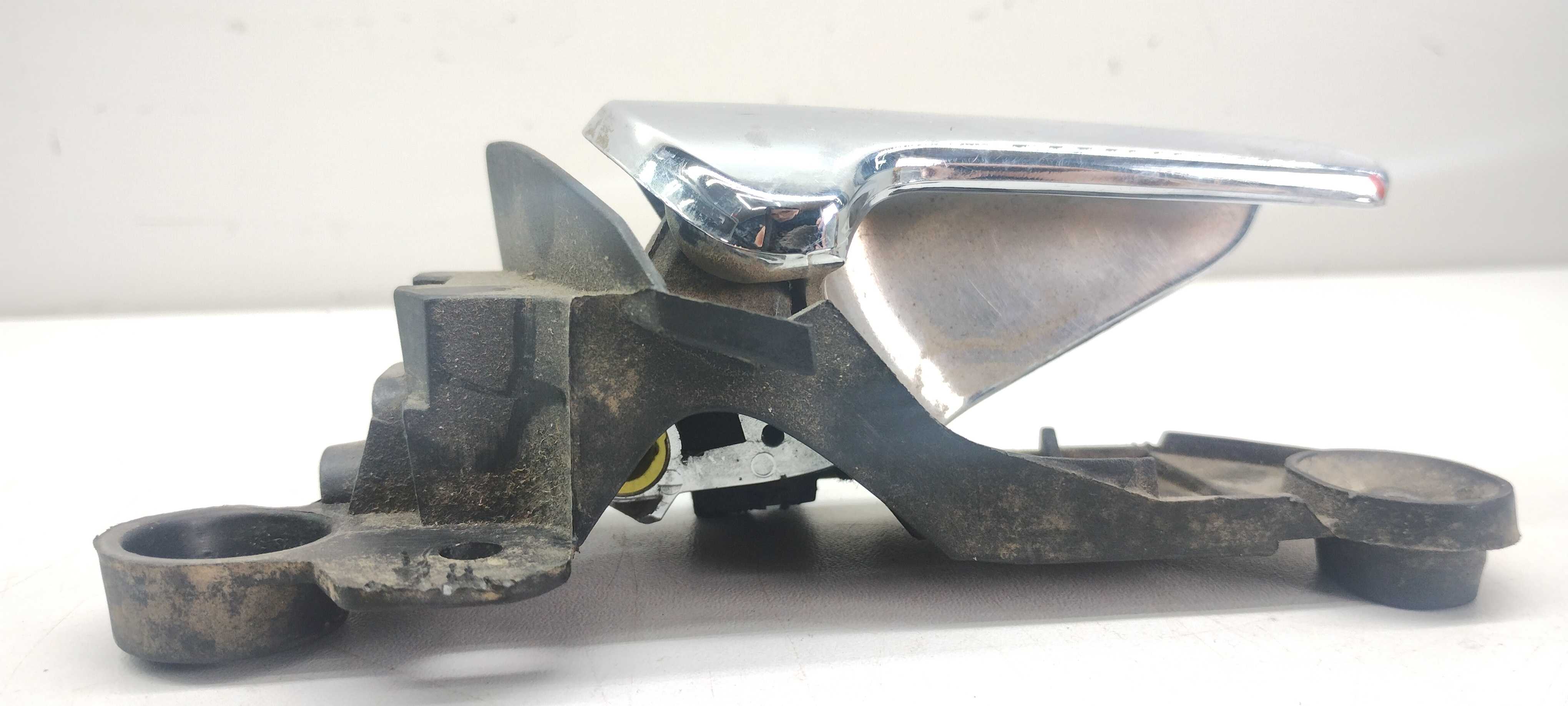 Maçaneta Interna Dianteira Direita Chevrolet Astra 98/11 Dianteira 3