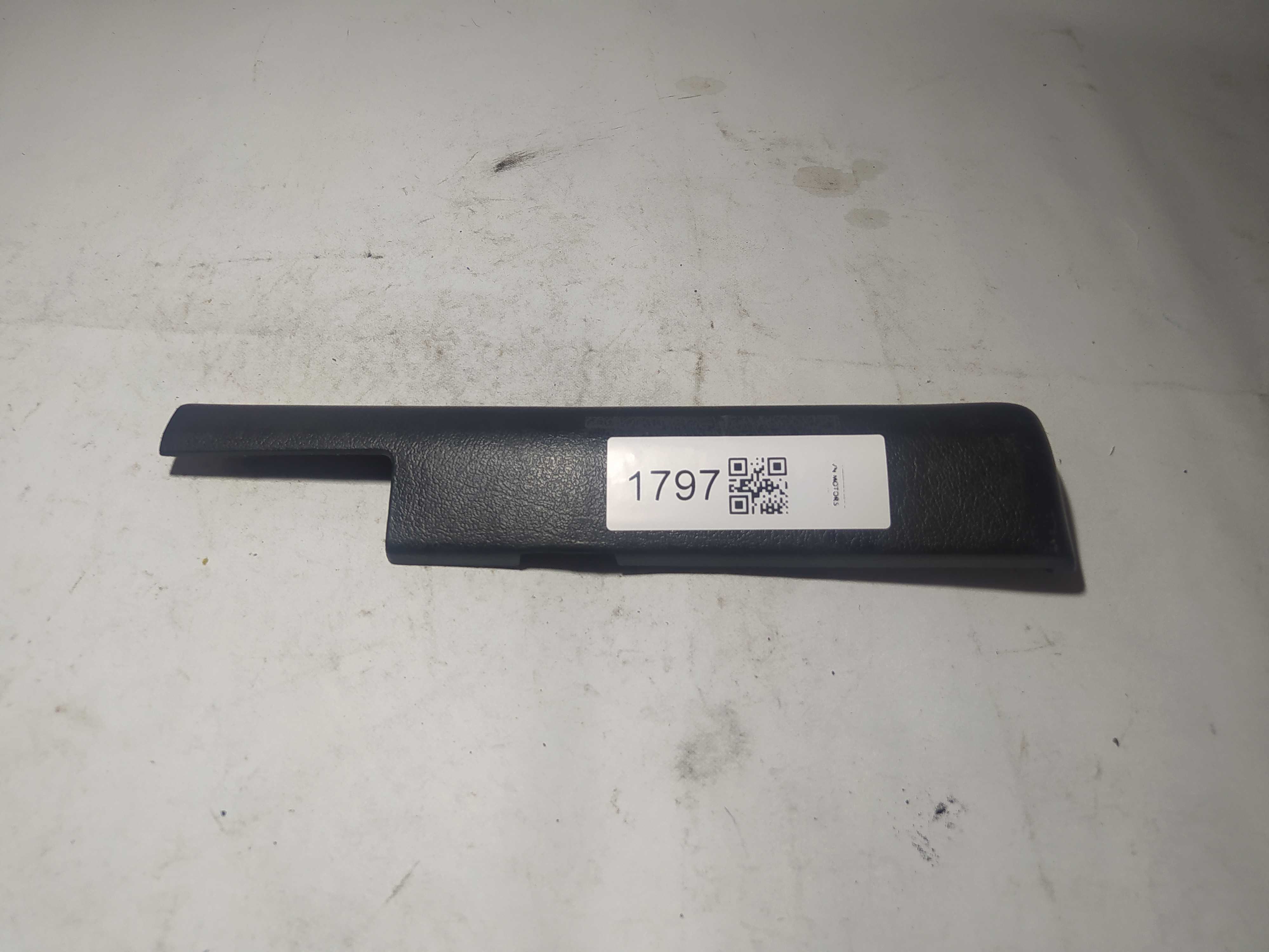 Moldura Acabamento Inferior Painel Golf 95 1