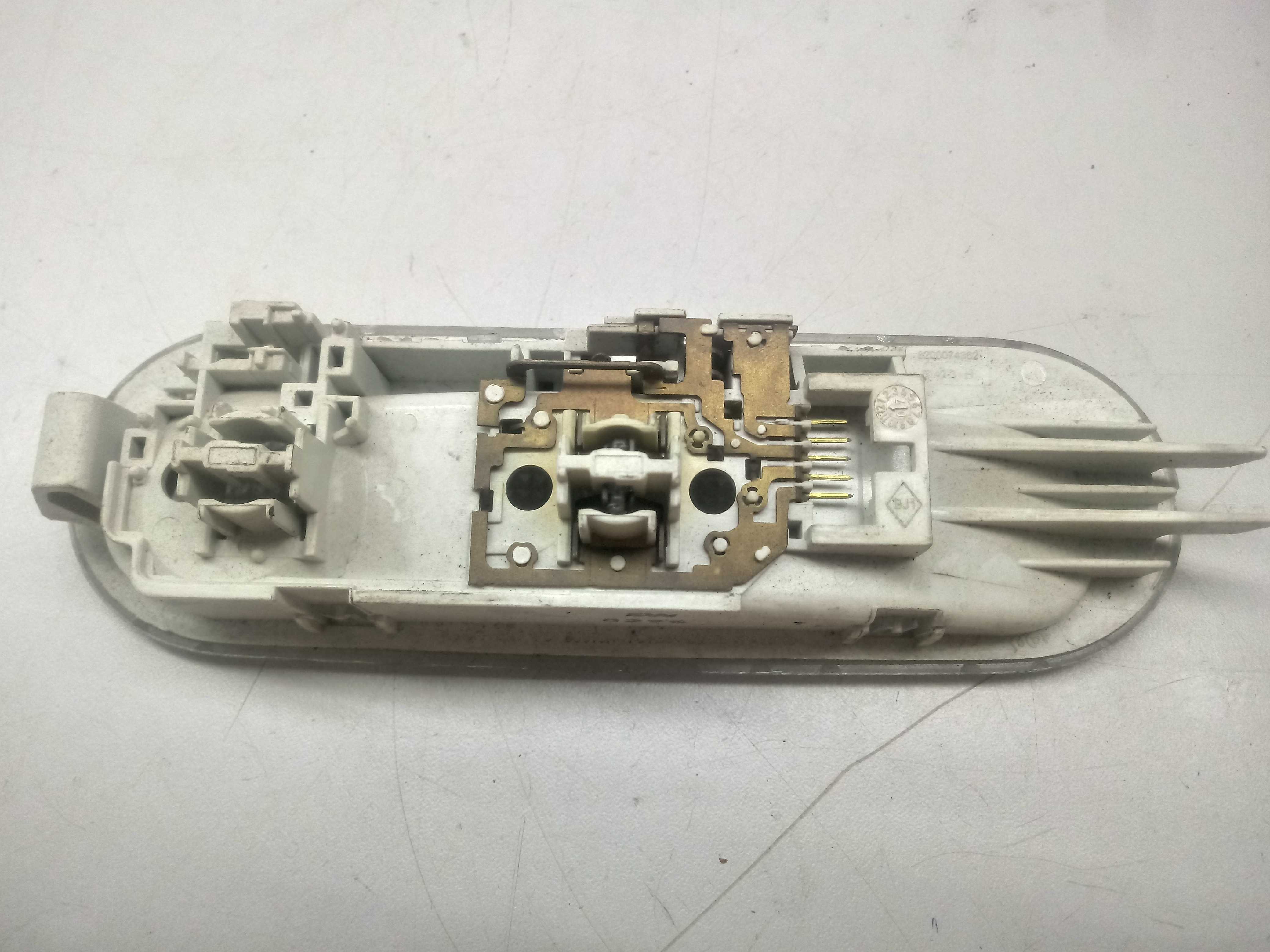 Luz De Teto Renault Logan Sandero Clio 01/1 2