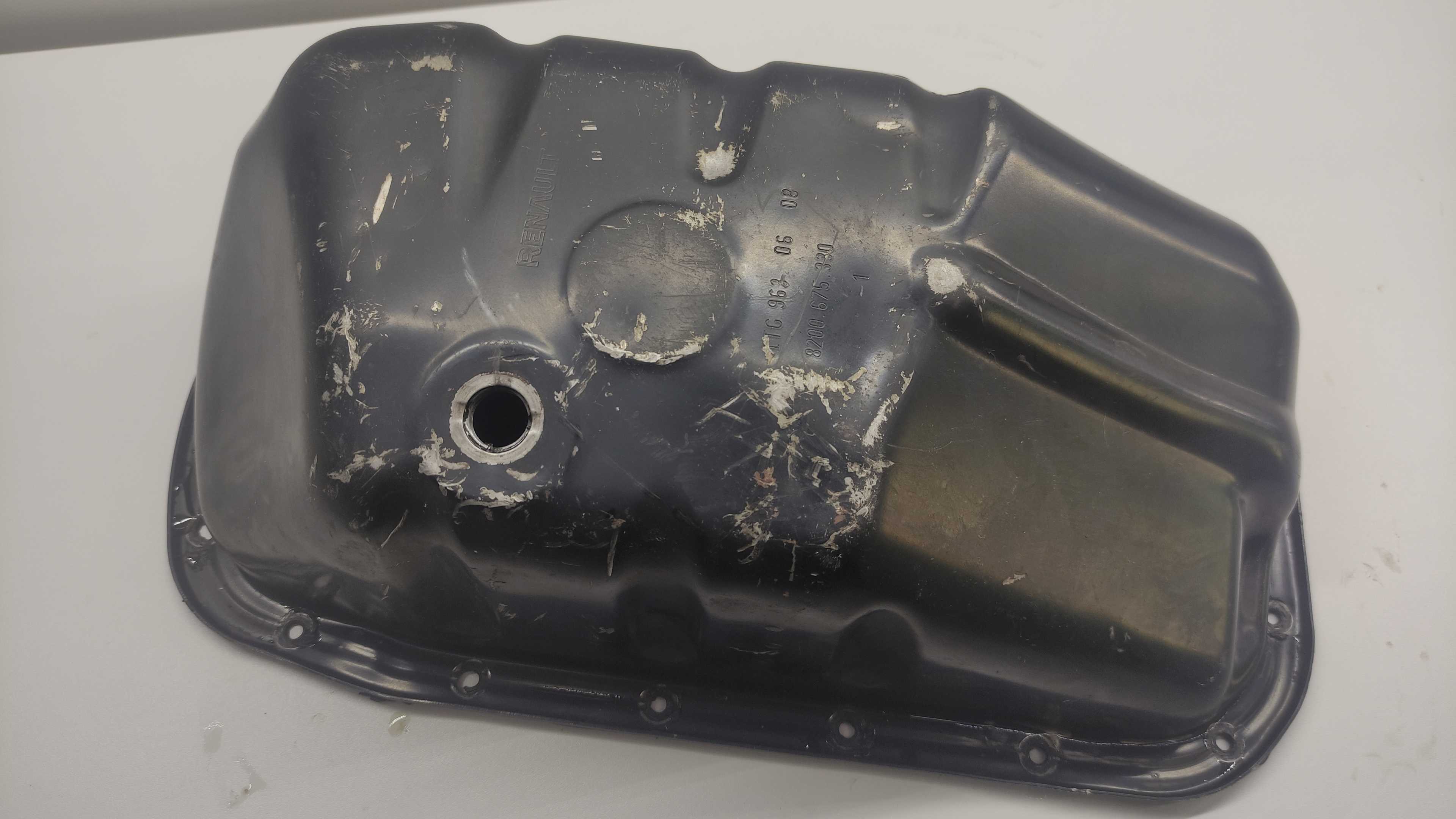 Carter Oleo Motor Renualt Sandero Clio 1.0 8200675330 1