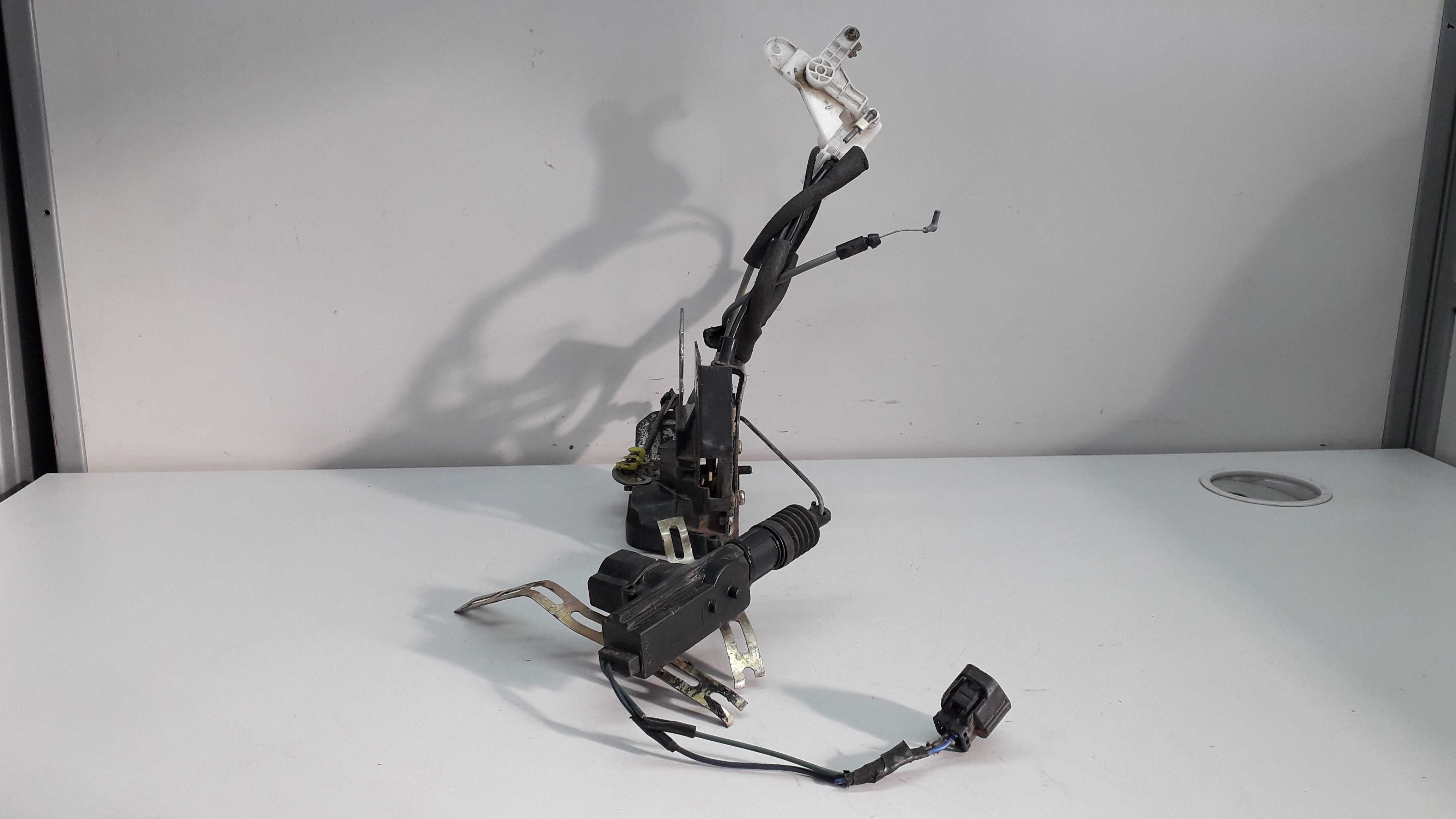 Fechadura Porta Traseira Esquerda Jac J3 2013 2