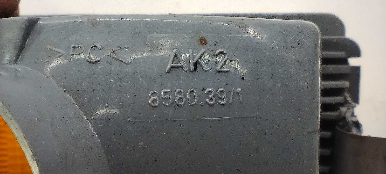 Pisca Âmbar Dianteiro Direito Original Golf Mk3 1994/1998 Direito Preto 2