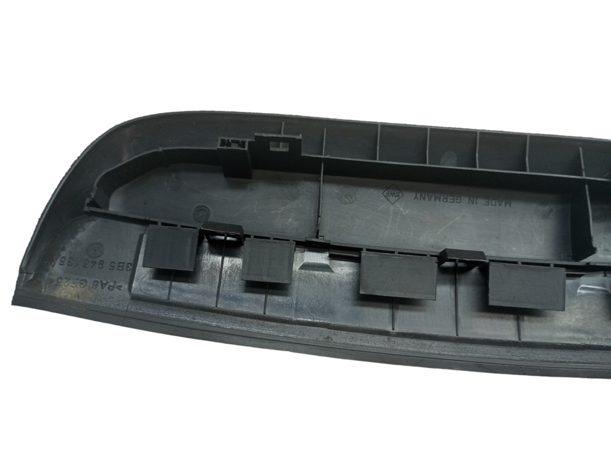 Moldura Break Light Luz De Freio Passat Alemão 98 99 Vw 4