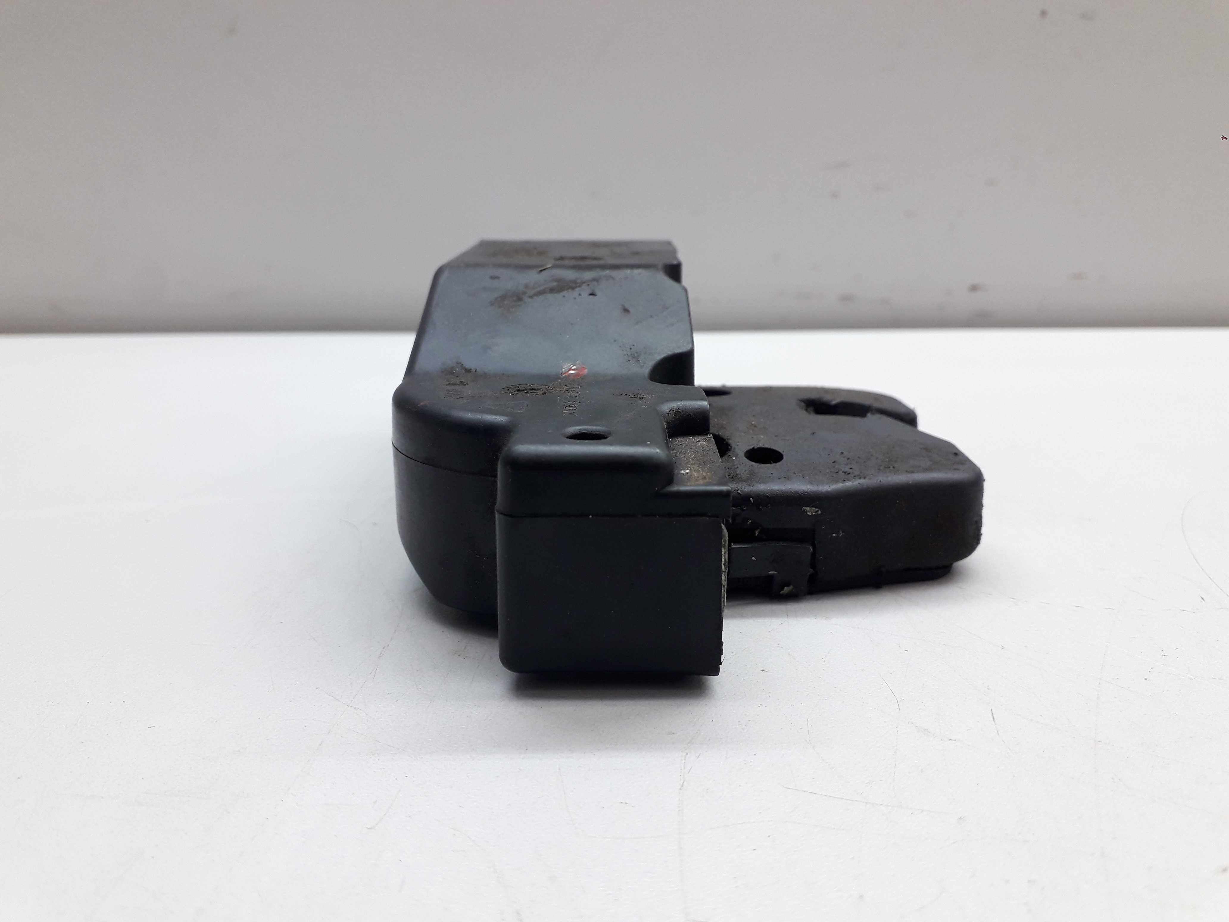 Fechadura Tampa Traseira Peugeot 207 307/citroen C3 5