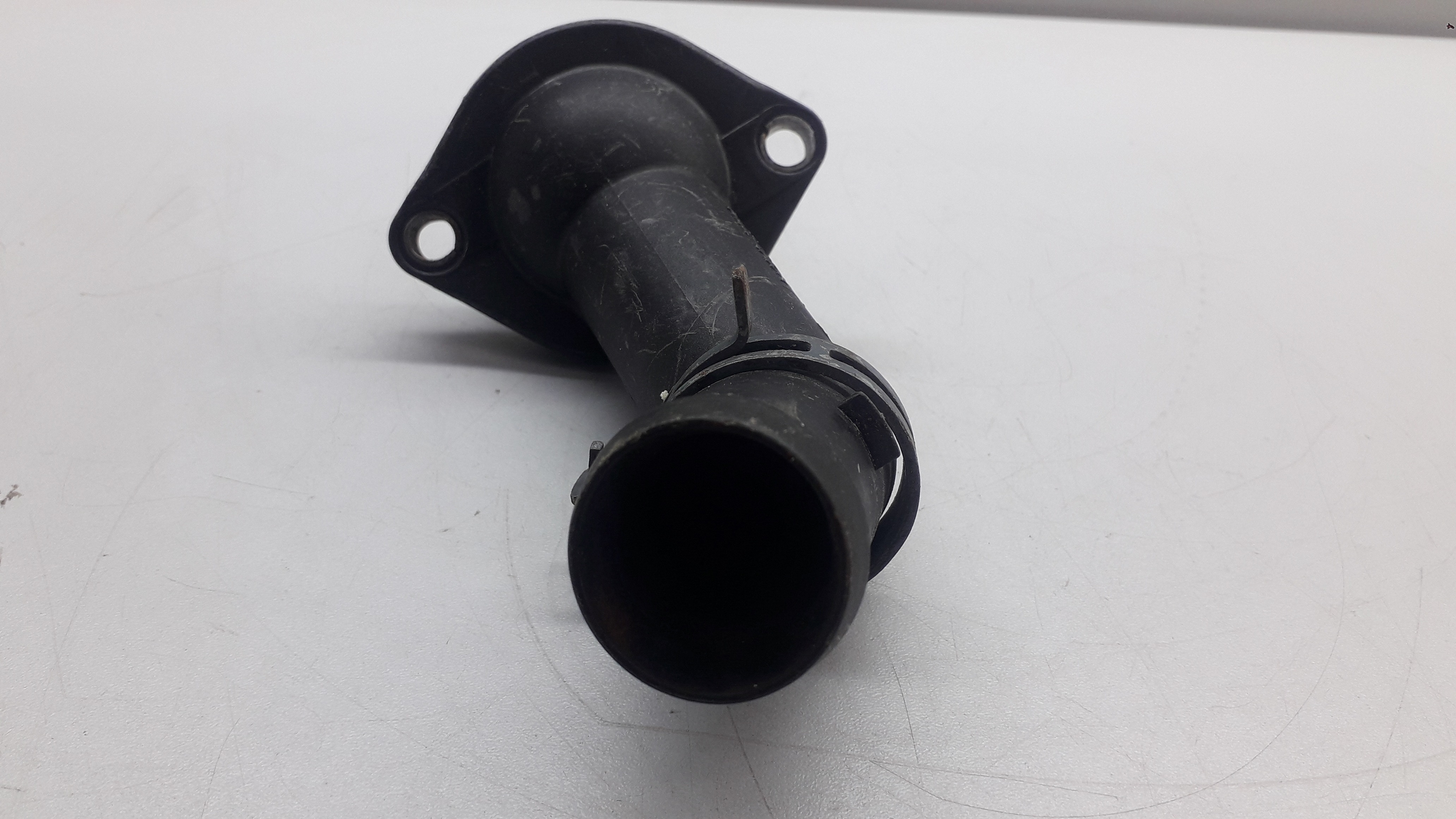 Flange Válvula Termostática Vw Golf 95 5