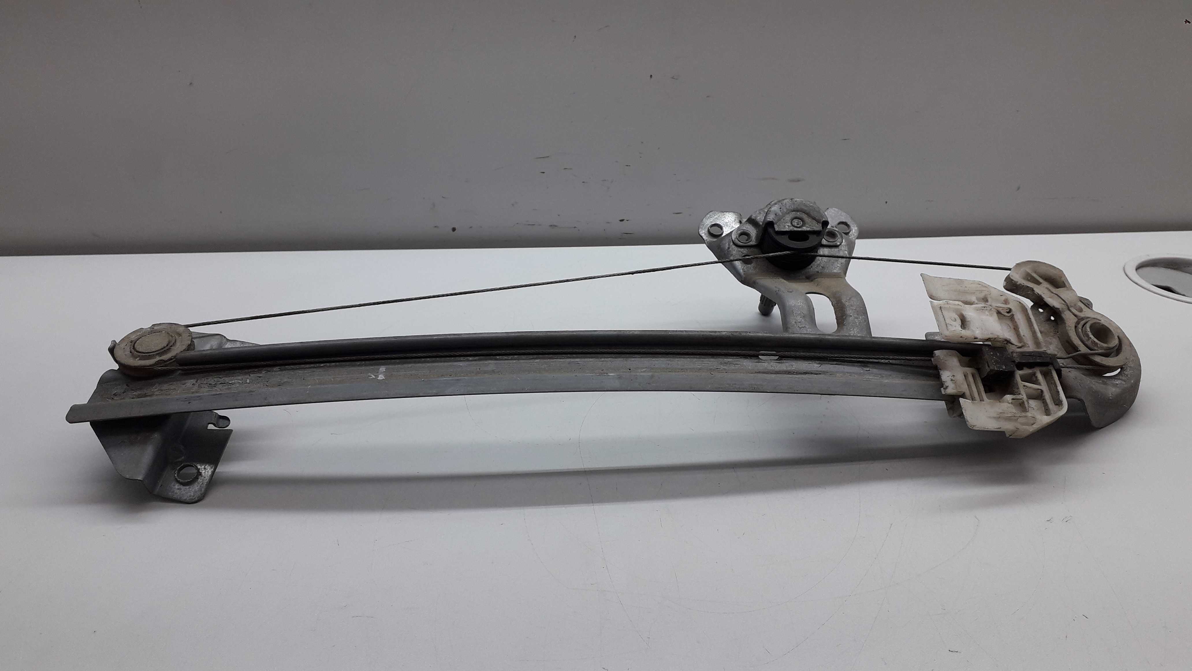 Maquina De Vidro Manual Traseira Direita Peugeot 206 2007 2
