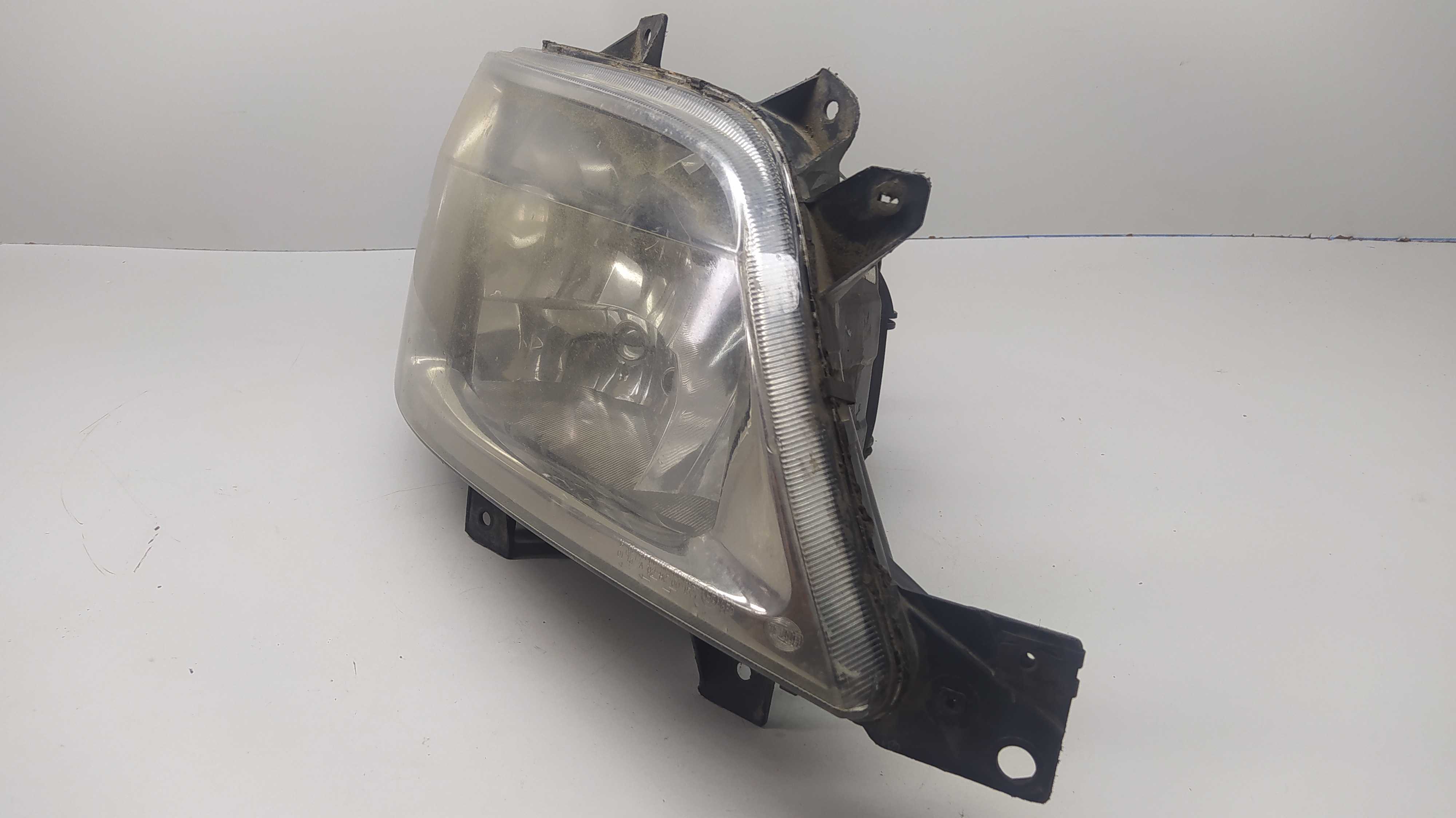 Farol Lado Direito Mercedes Benz Sprinter Hella 2