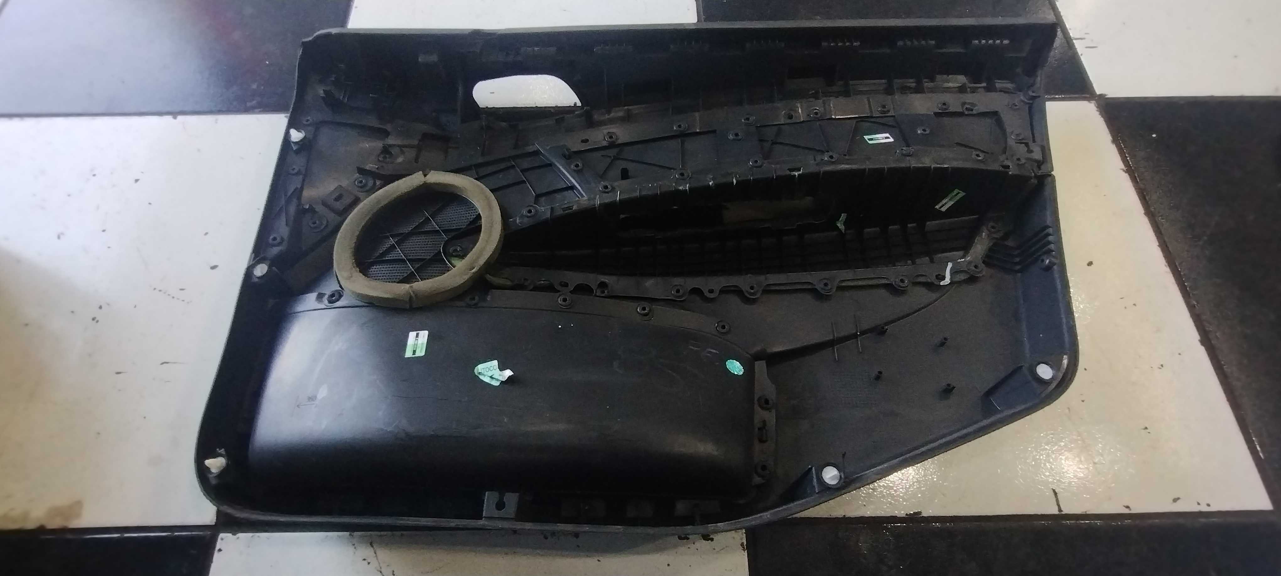 Forro De Porta Dianteiro Esquerdo Peugeot 308 2012 À 2018 Preto 2