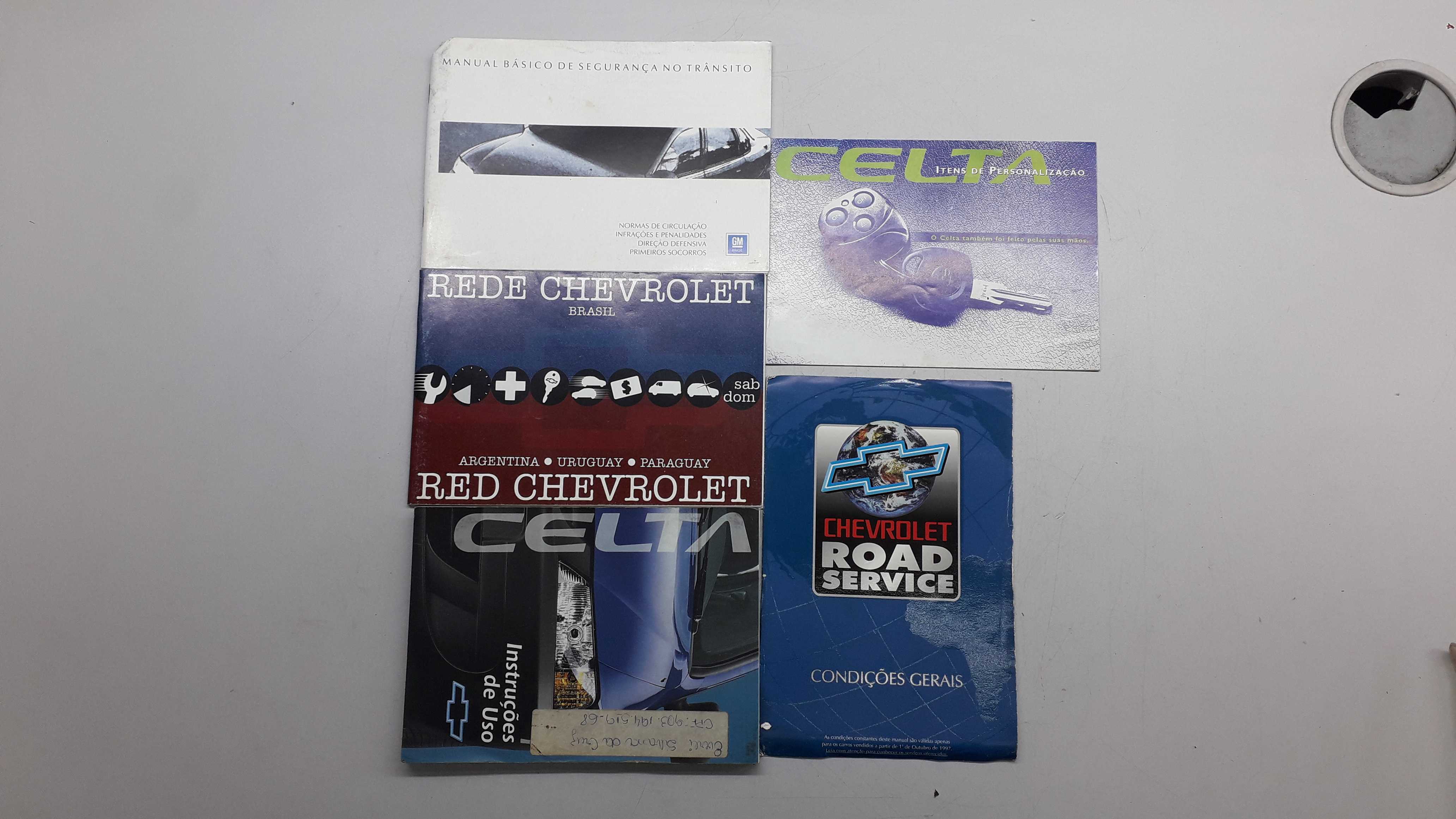 Manual De Instruções De Uso Gm Celta 2