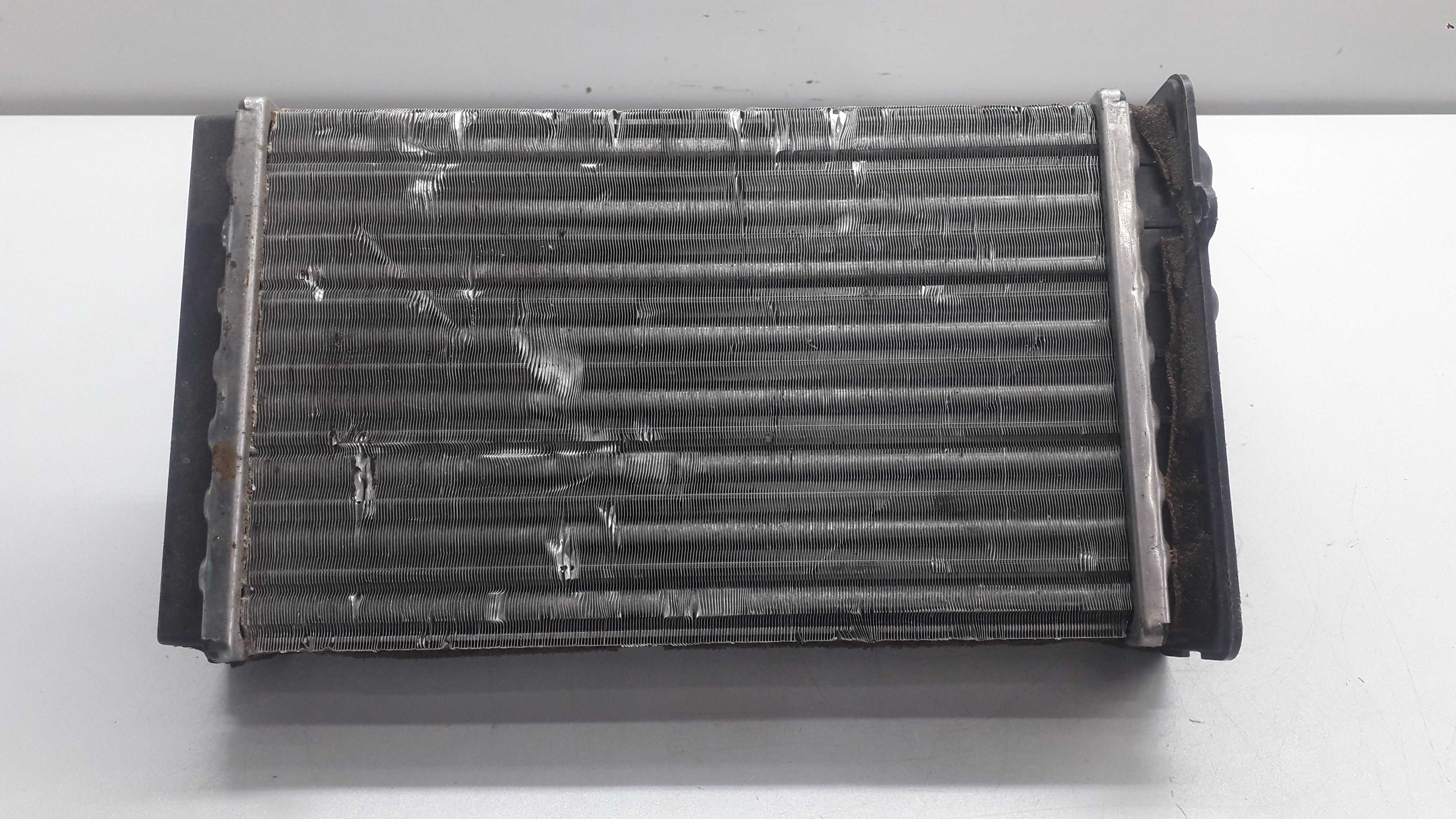 Radiador Caixa Ar Quente Vw Passat Alemão 99 6
