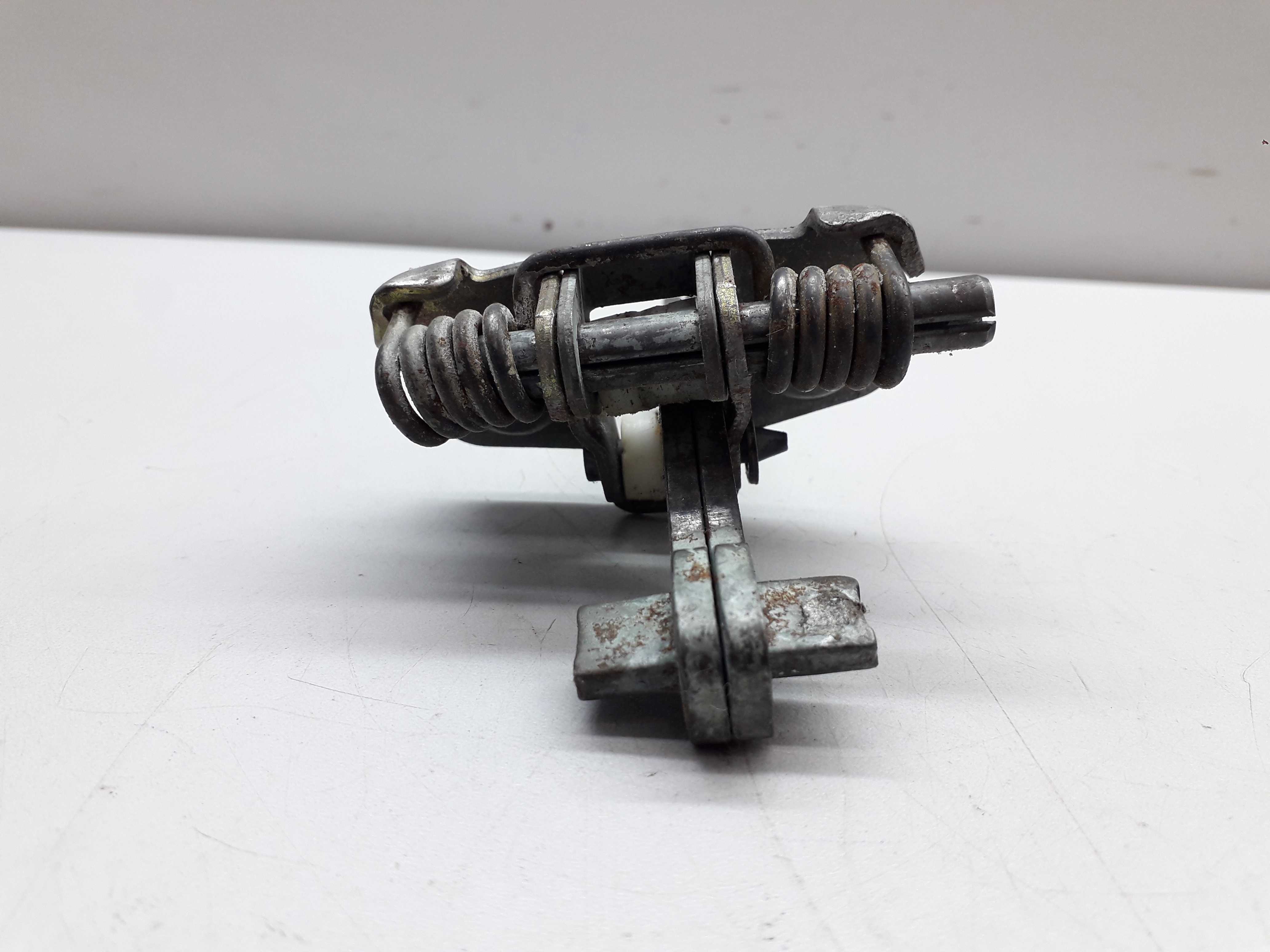 Limitador Porta Dianteira Vw Gol Parati Saveiro 1994/2001 3