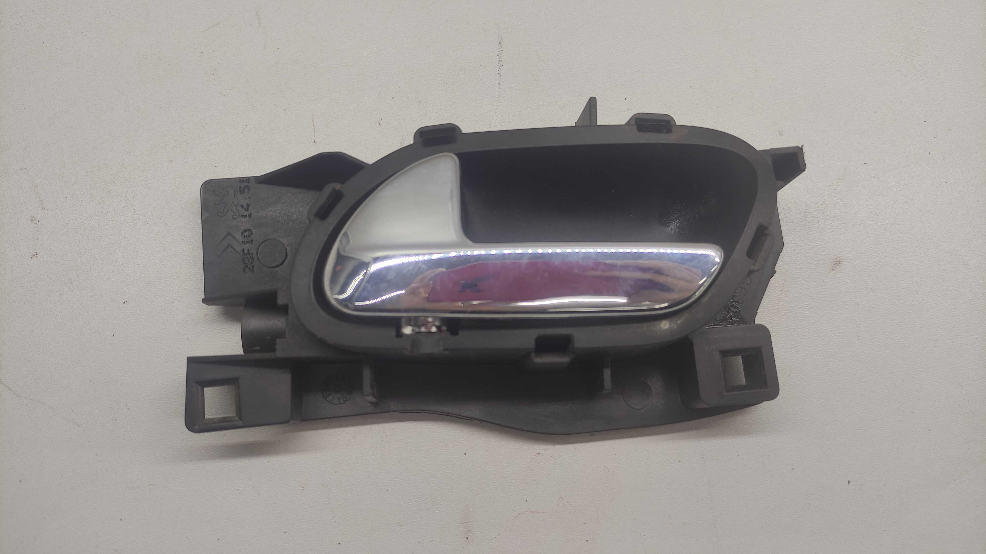 Maçaneta Interna Dianteira Esquerda Citroen C4 Hatch 2011 1