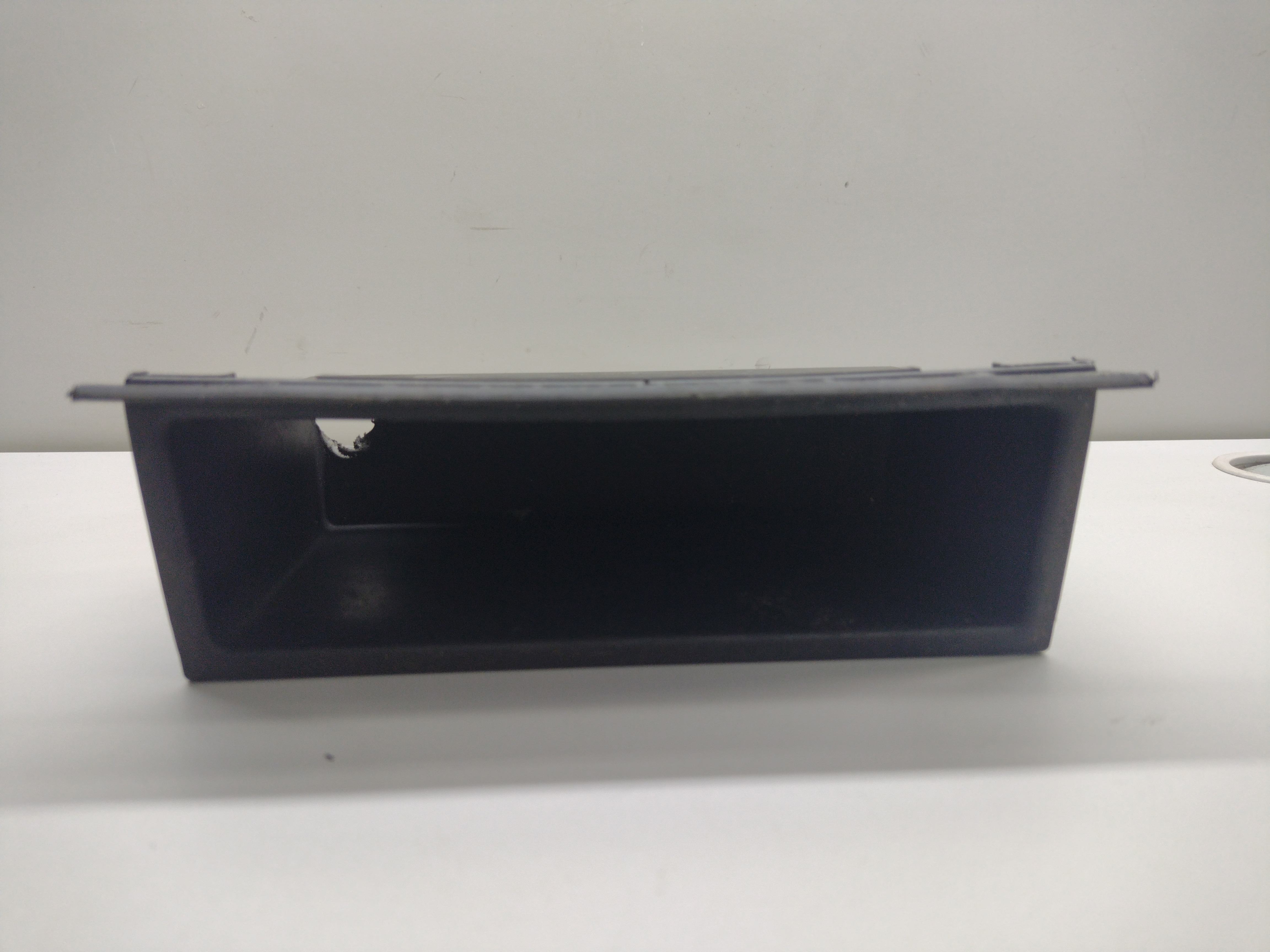 Porta Treco Mercedes C230 1984/1986 Com Avaria 1