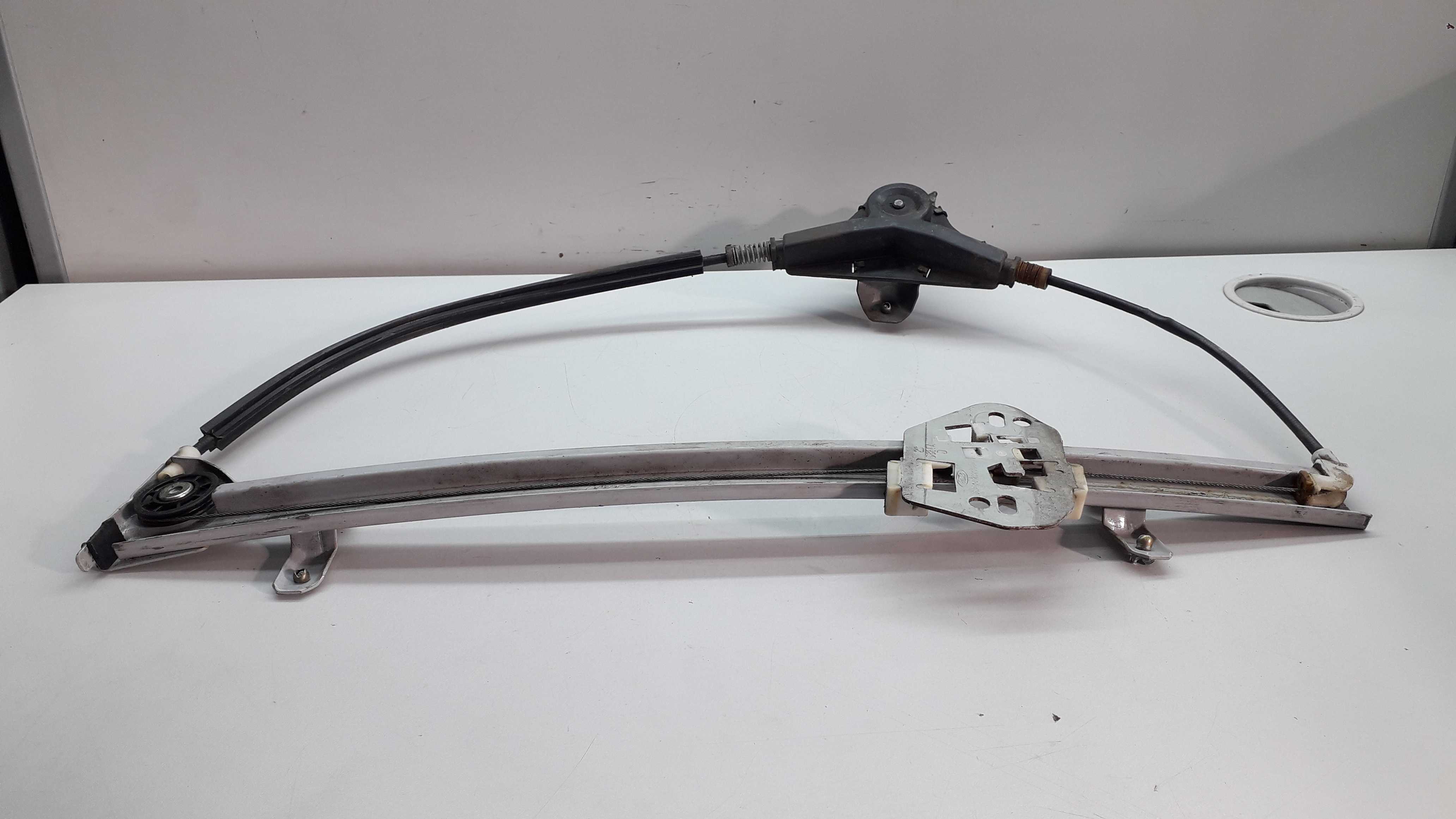 Máquina De Vidro Dianteira Direita Ford Escort 1997 2
