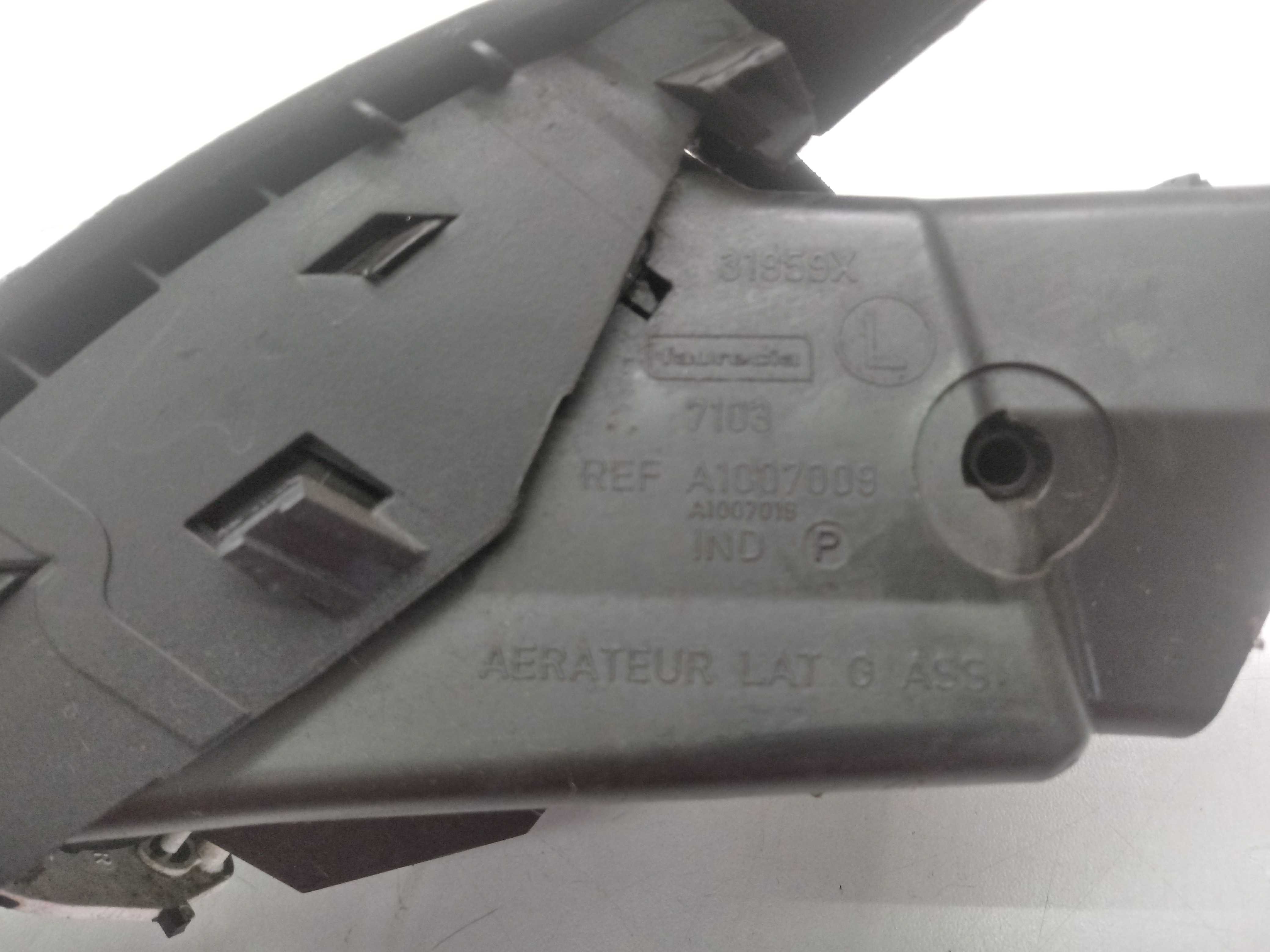 Grade Difusor Saída Ar Esquerdo Renault Megane 2006/2013 2