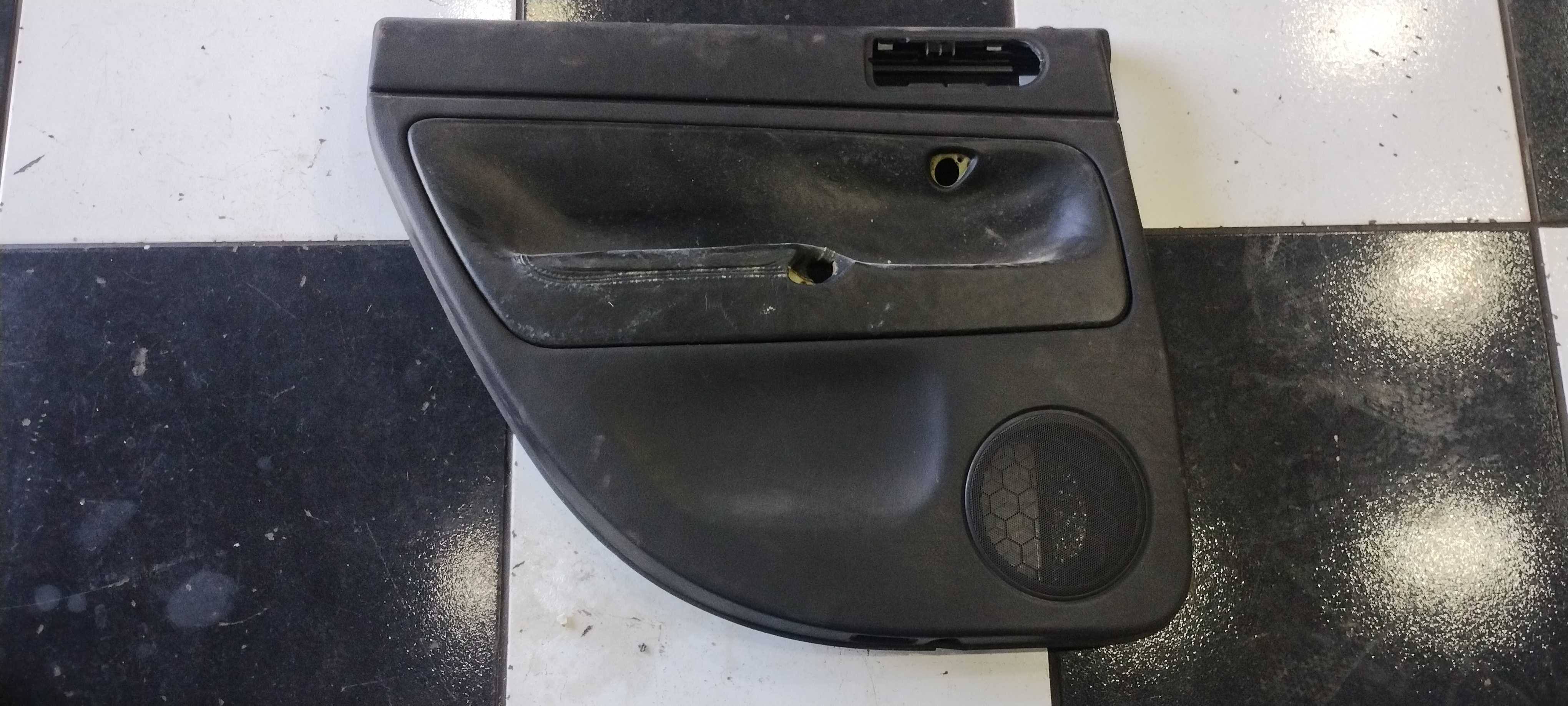 Forro Porta Traseira Direita Volkswagen Passat V6 2004 Preto 1