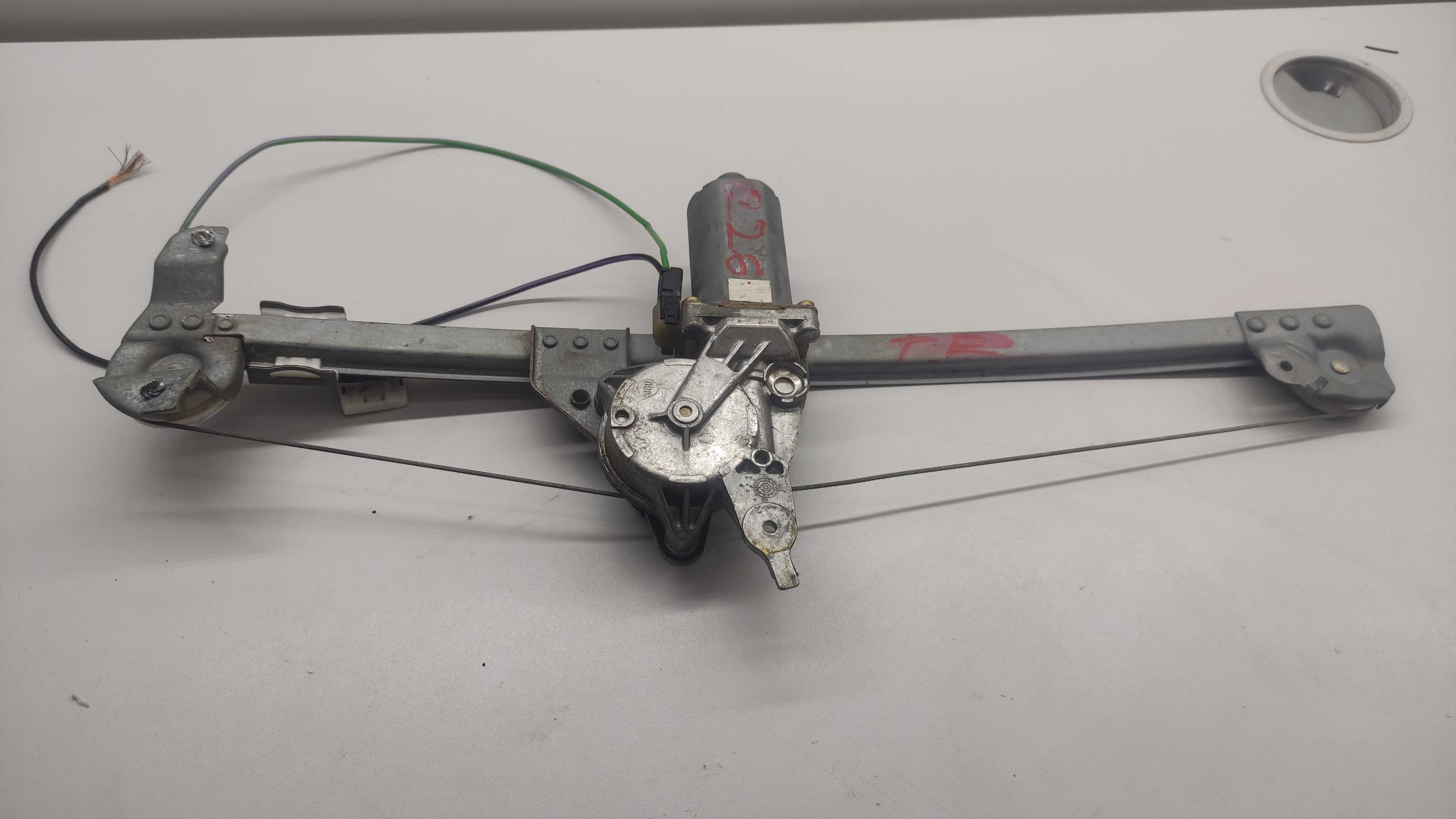 Maquina Vidro Traseiro Esquerdo Mercedes C280 95 1