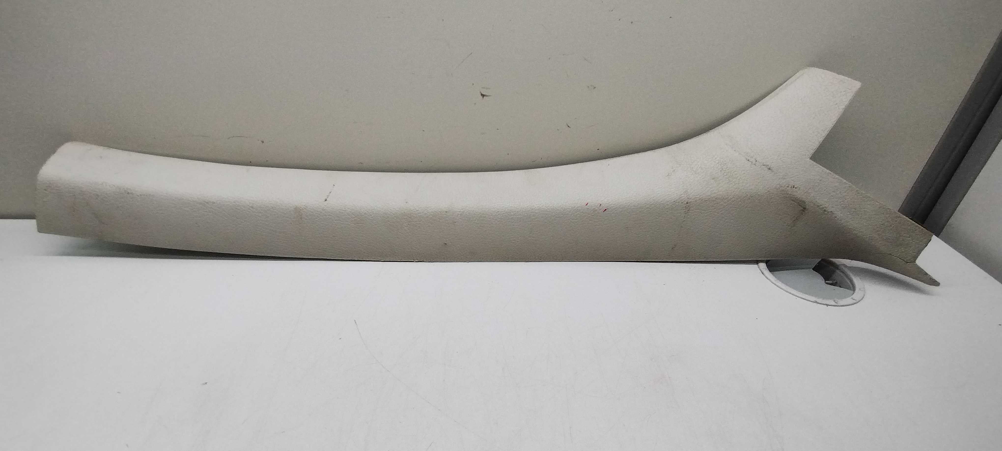 Moldura Acabamento Cinza Coluna Dir Parabrisa 206 98/10 Cinza 1