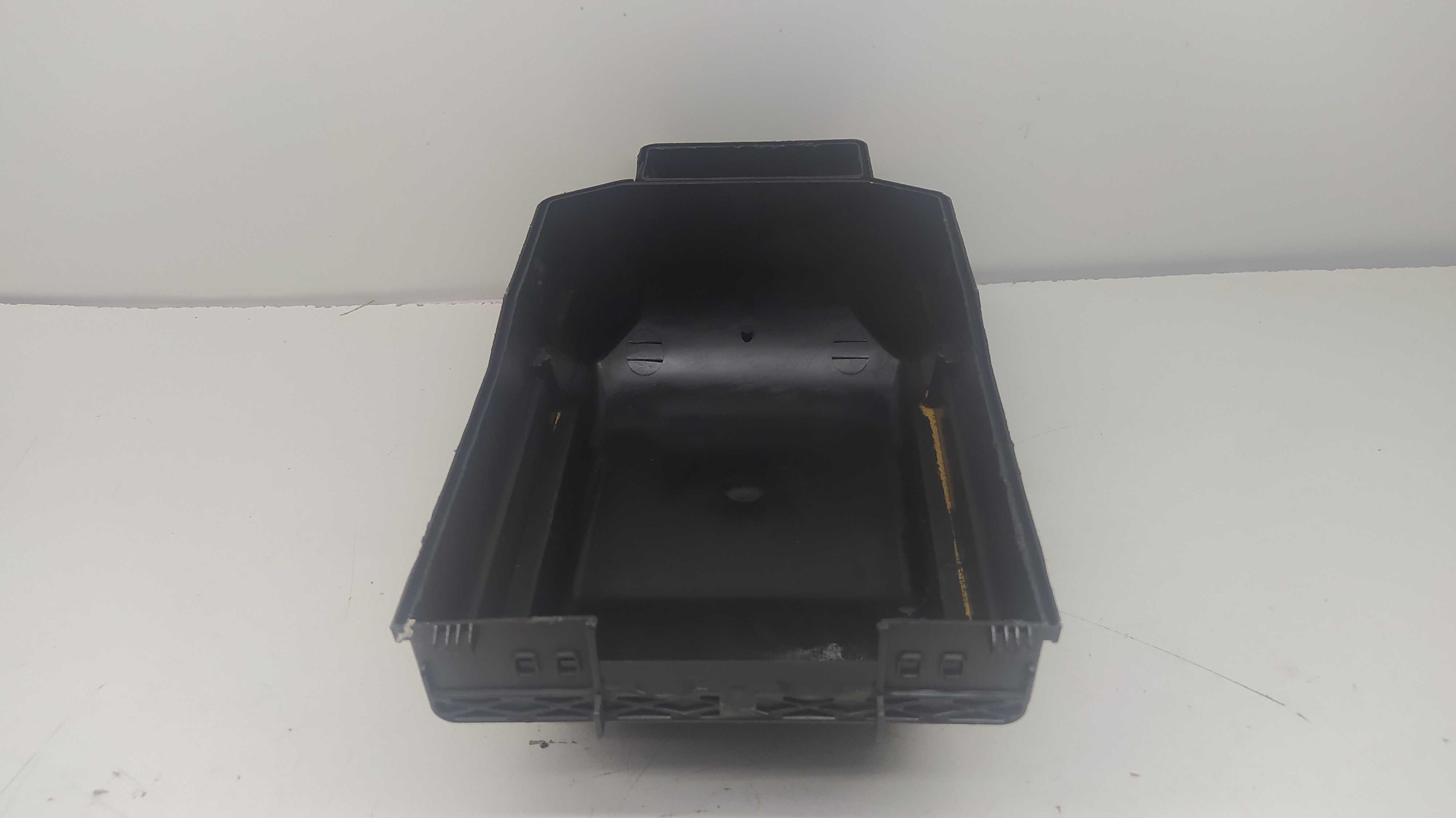 Carcaça Tampa Inferior Radiador Ar Quente Vw Polo 2003 5