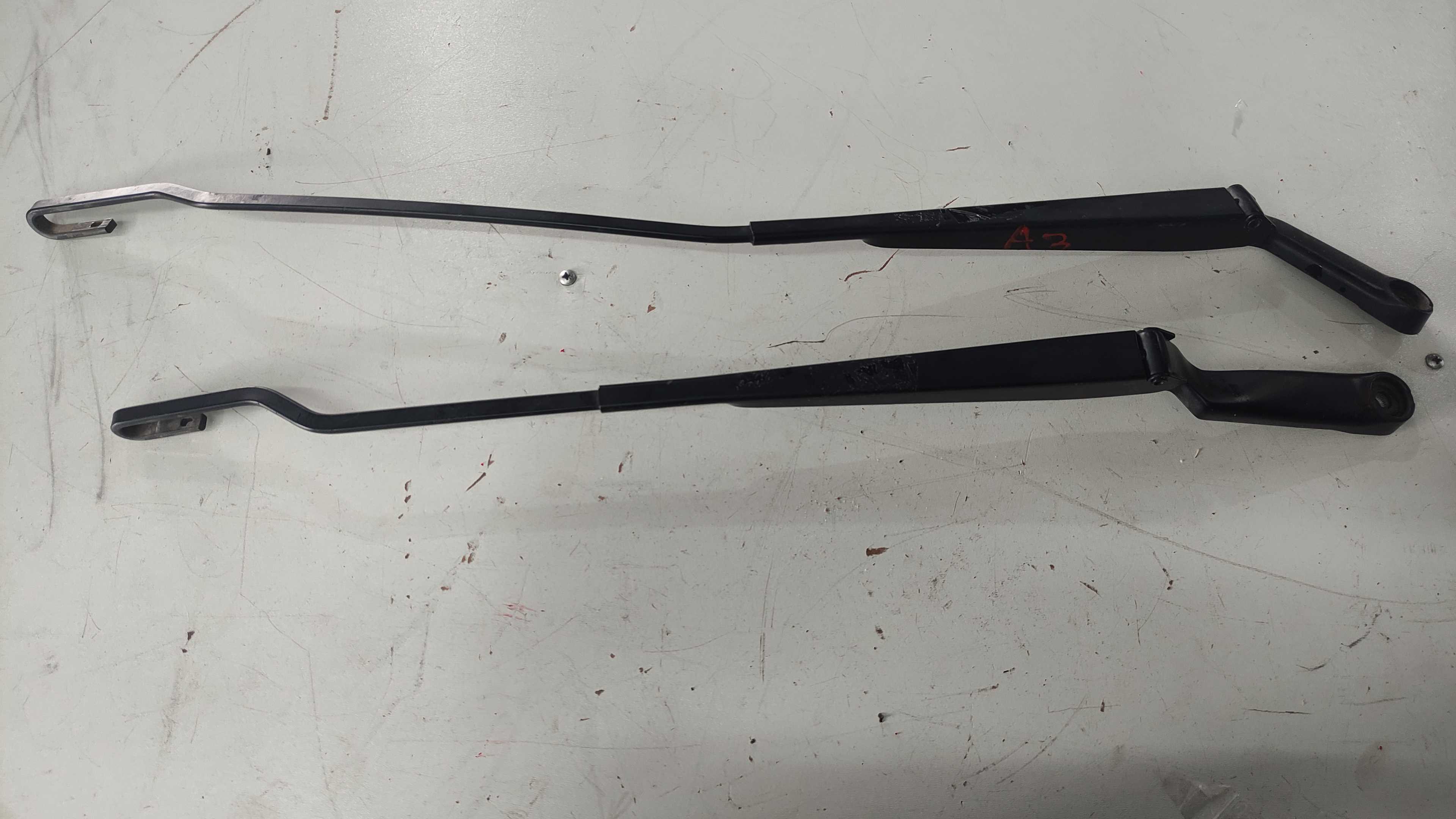 Par Braço Haste Limpador Parabrisa Audi A3 1