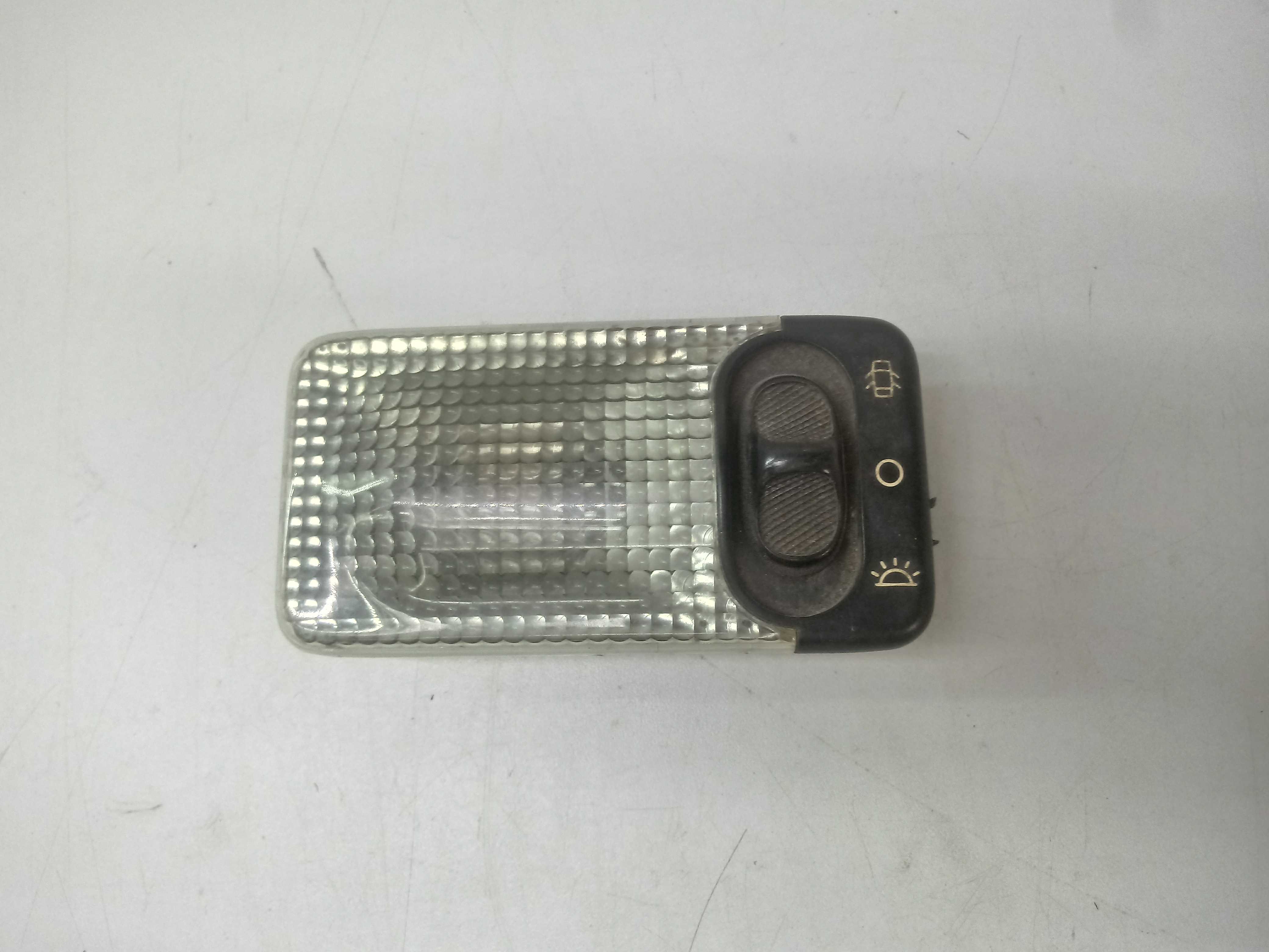 Luz De Teto Peugeot 206 99/10 1