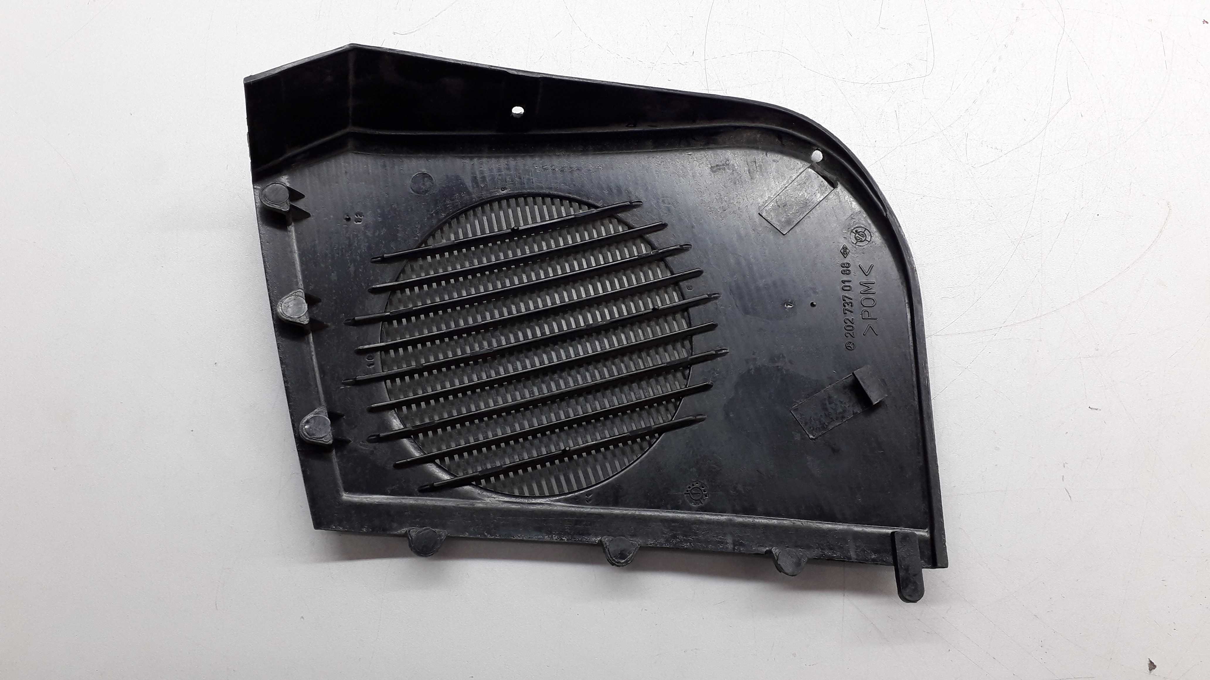 Tela Grade Auto Falante Traseira Esquerda Mercedes C280 96 6