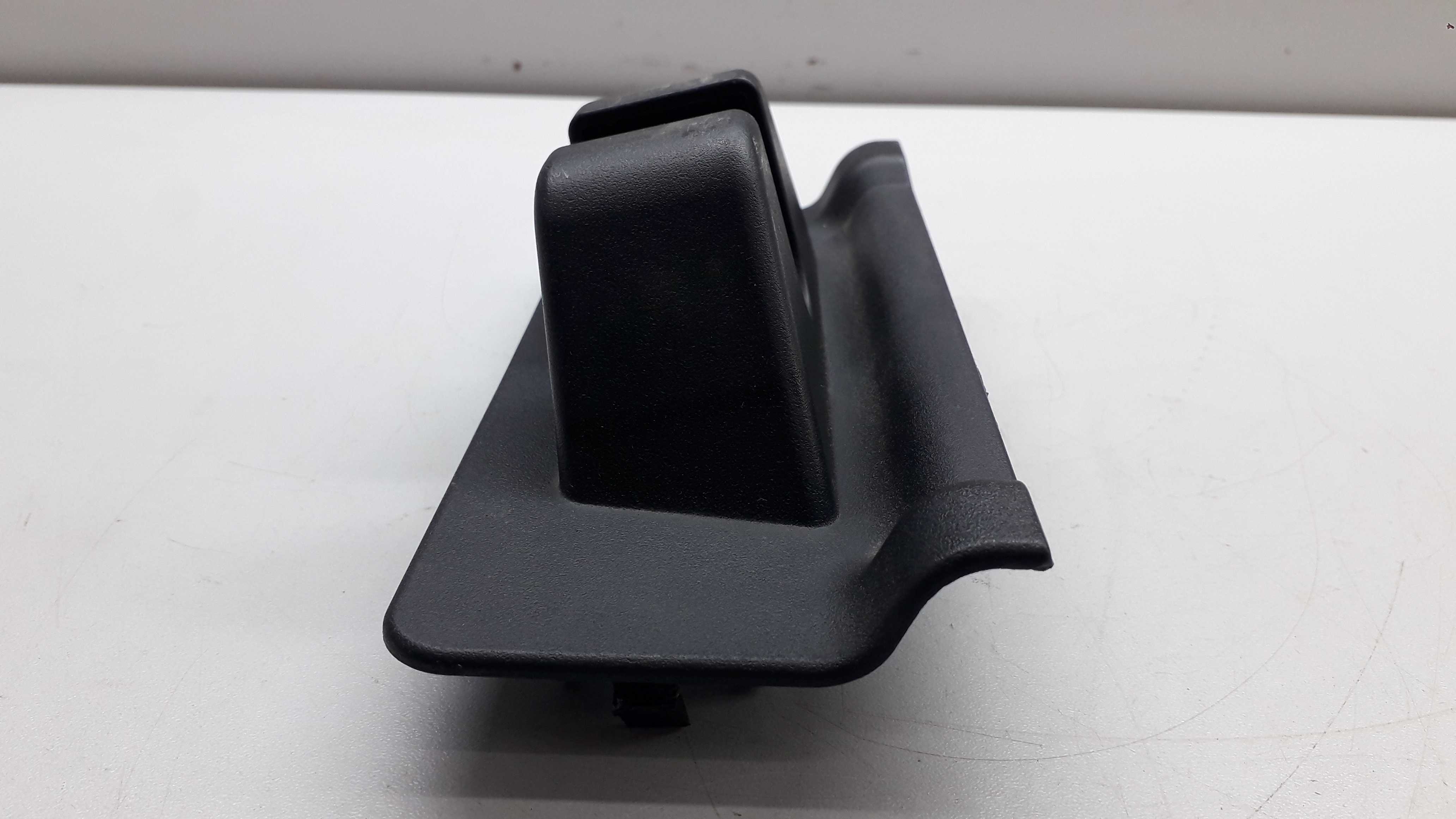 Acabemento Trava Encosto Banco Traseiro Ford Fusion 2007 3
