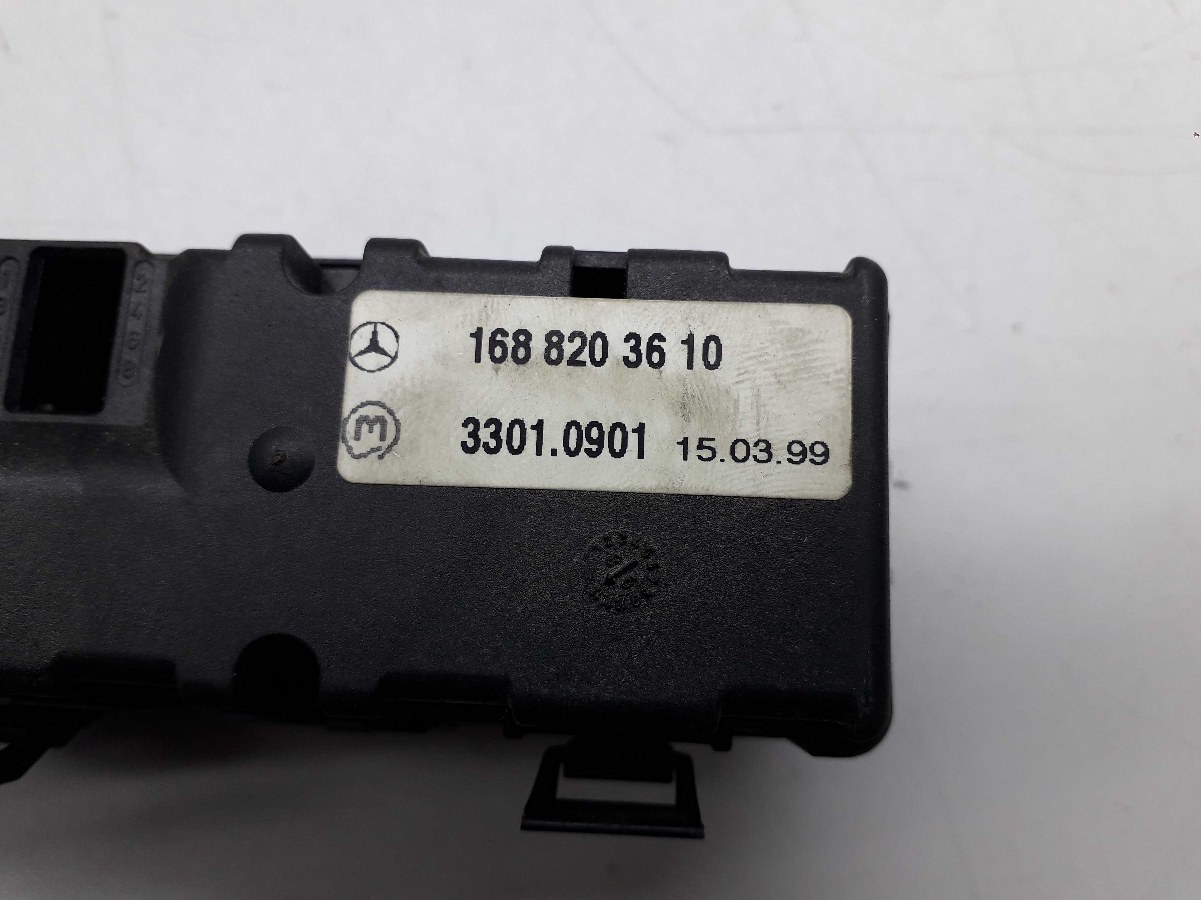 Comando Botões Retrovisor/desembaçador/limpador Classe A160 7