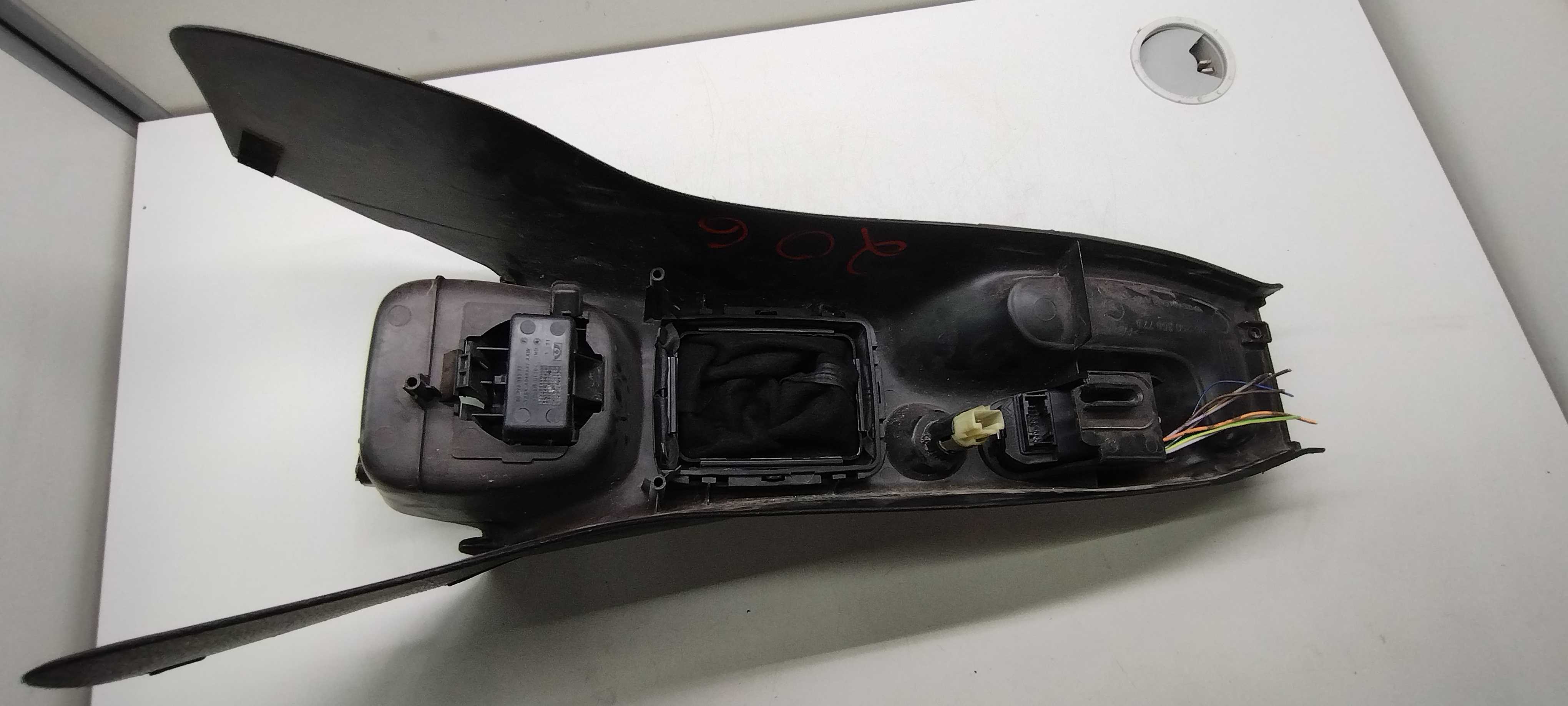 Console Central Peugeot 206 03/07
