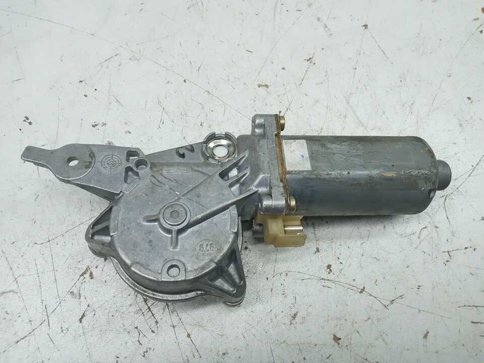 Máquina Vidro Traseira Esquerda Mercedes 1