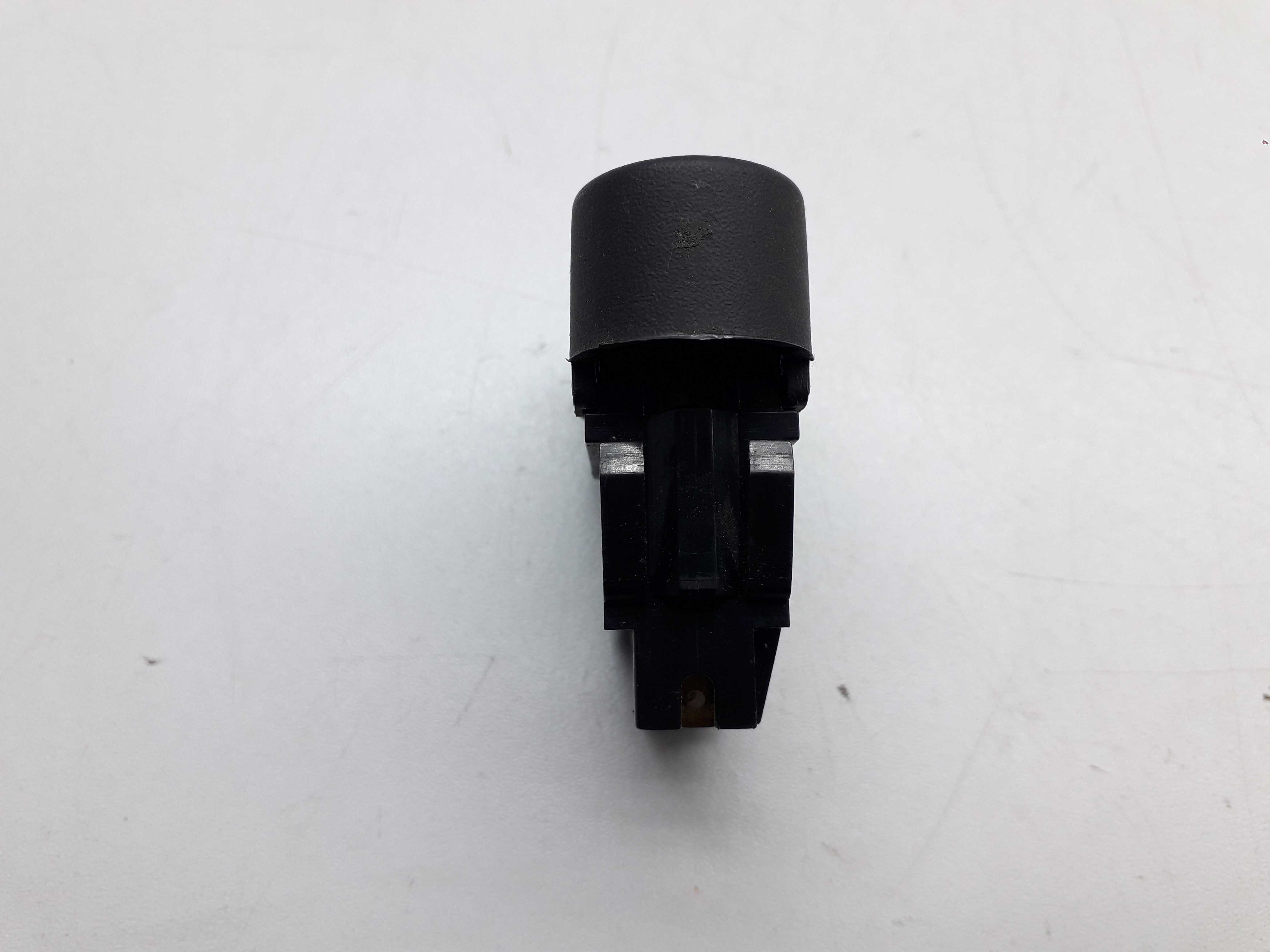 Botão Desembaçador Renault Clio 2003/2012 4