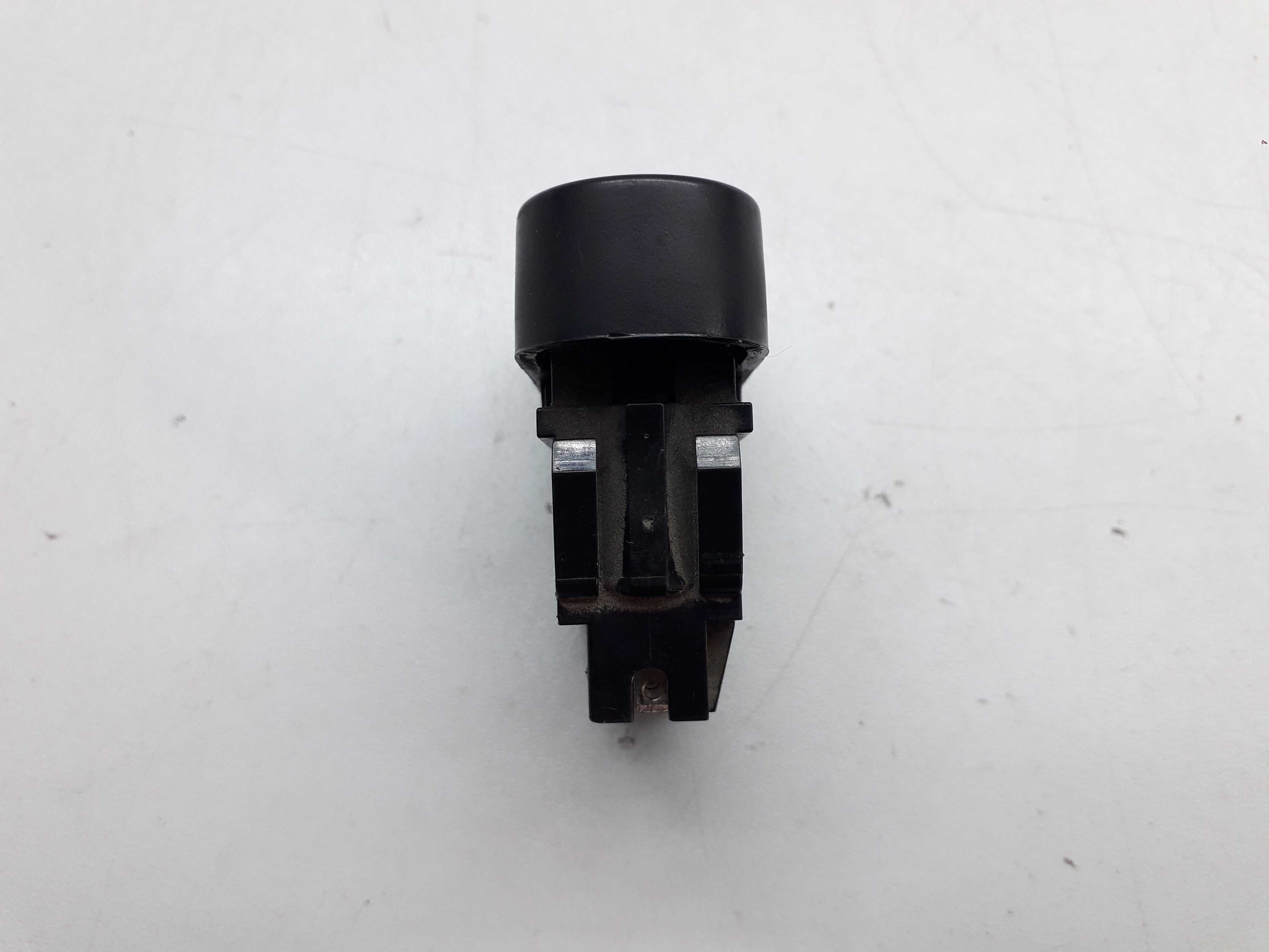 Botão Trava Elétrica Portas Renault Logan Sandero 2011 4