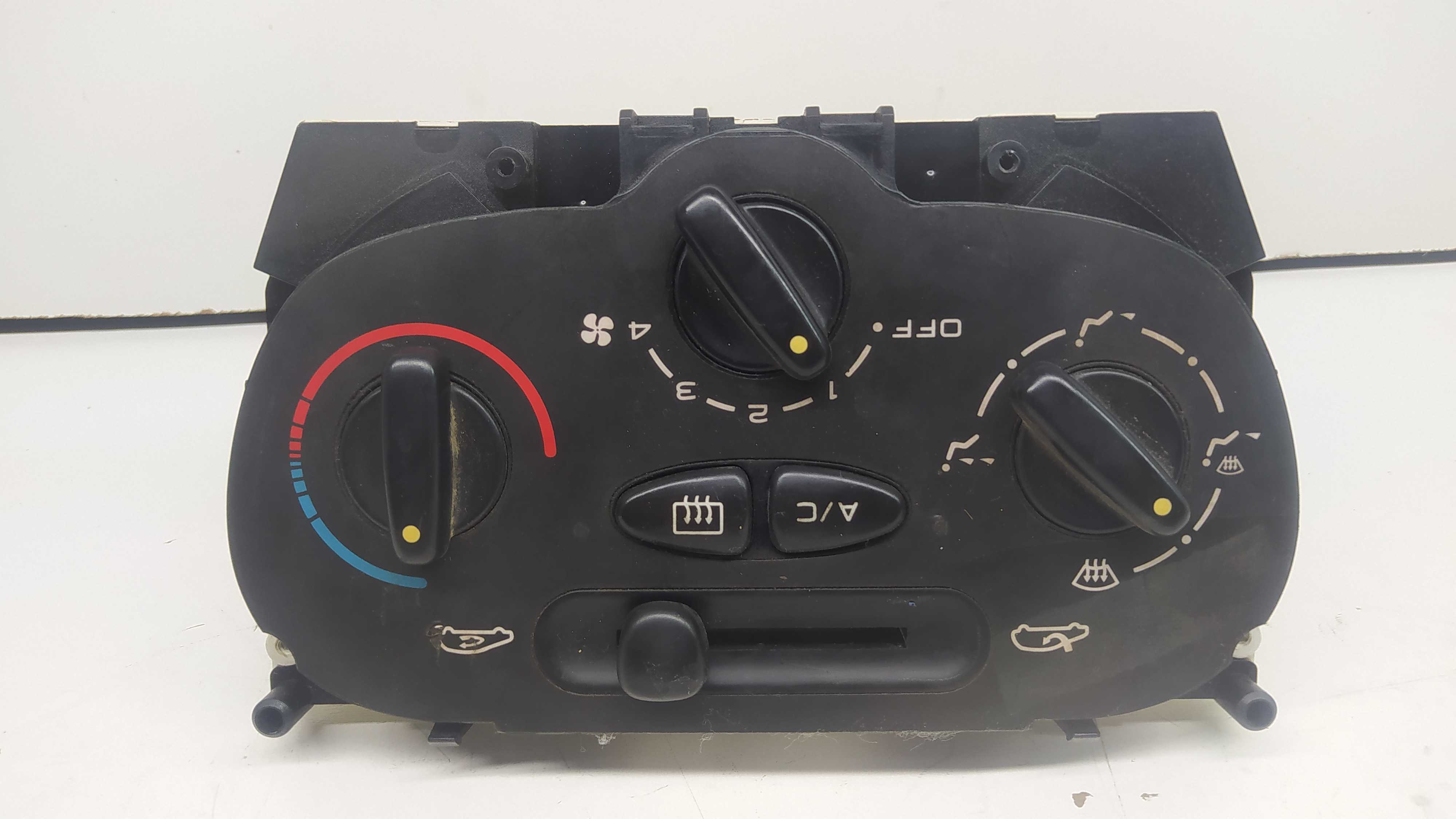 Comando De Ar Peugeot 206 2008 1