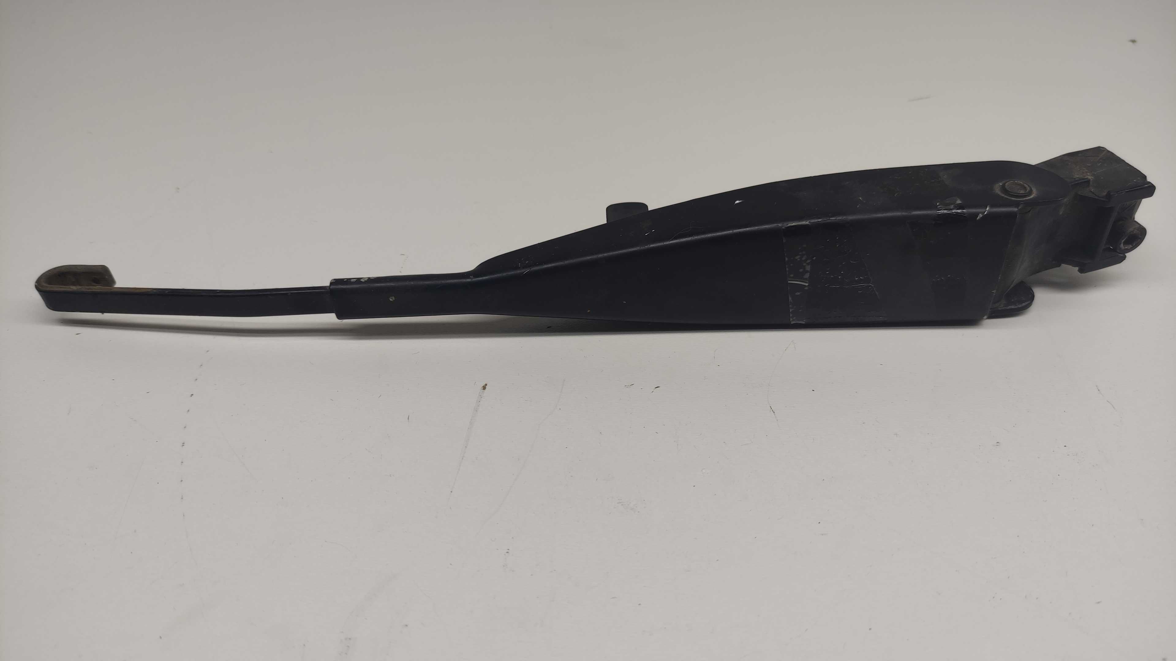 Braço Limpador Vidro Traseiro Mercedes C180 1