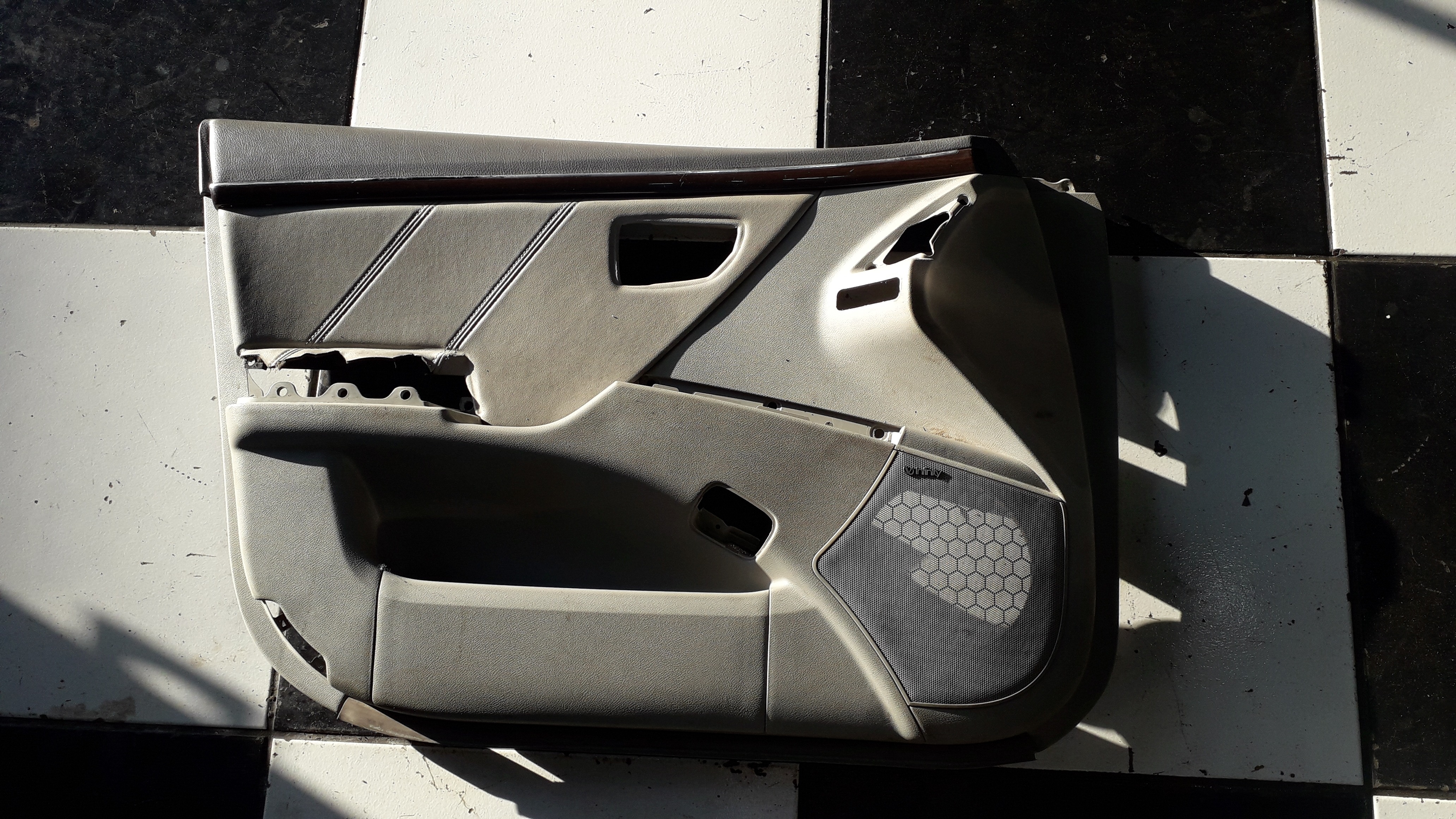 Forro De Porta Dianteira Esquerda Hyundai Azera 2009 1