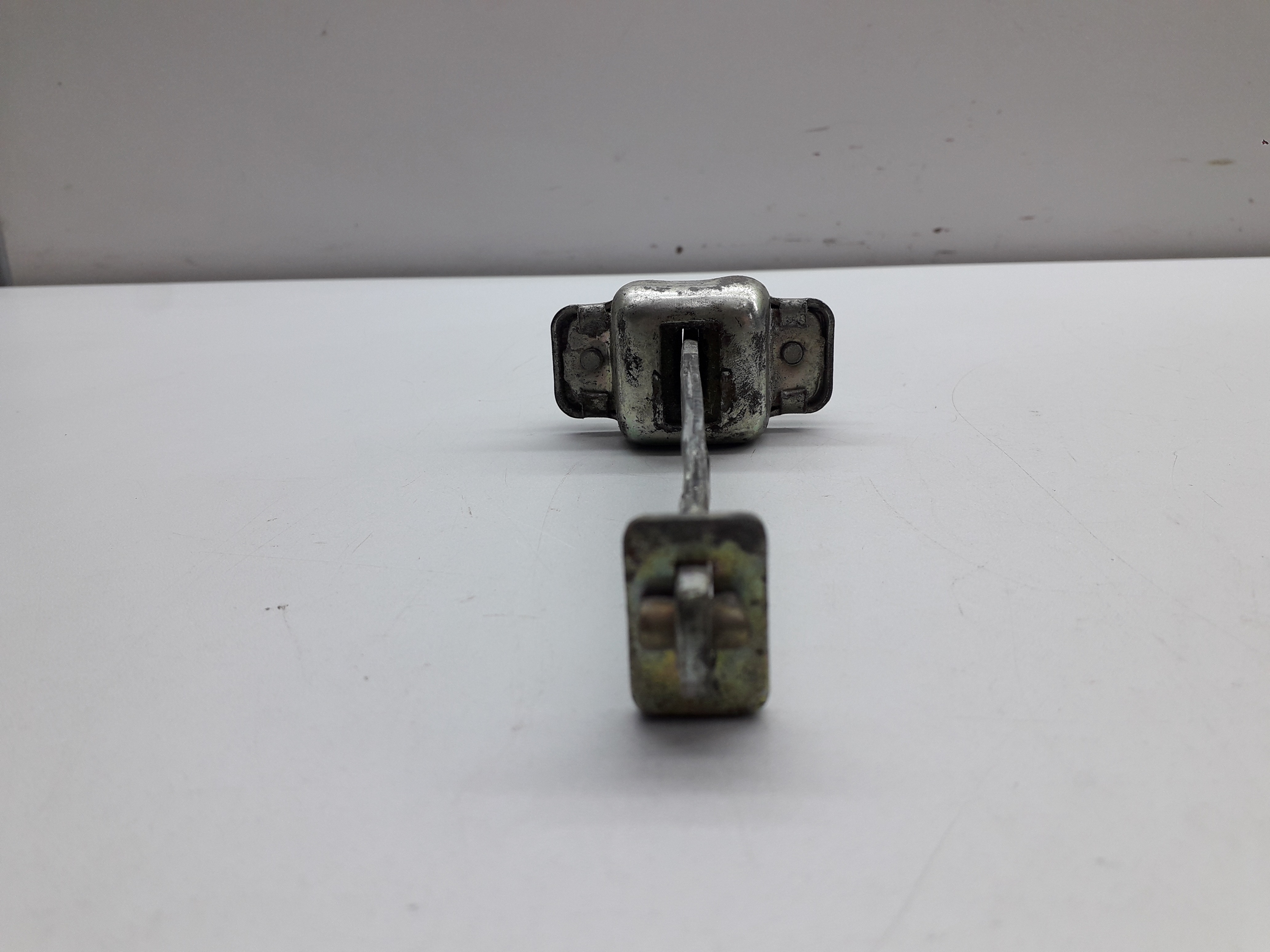 Limitador Porta Dianteira Direita Gm Corsa Classic 05/08 5