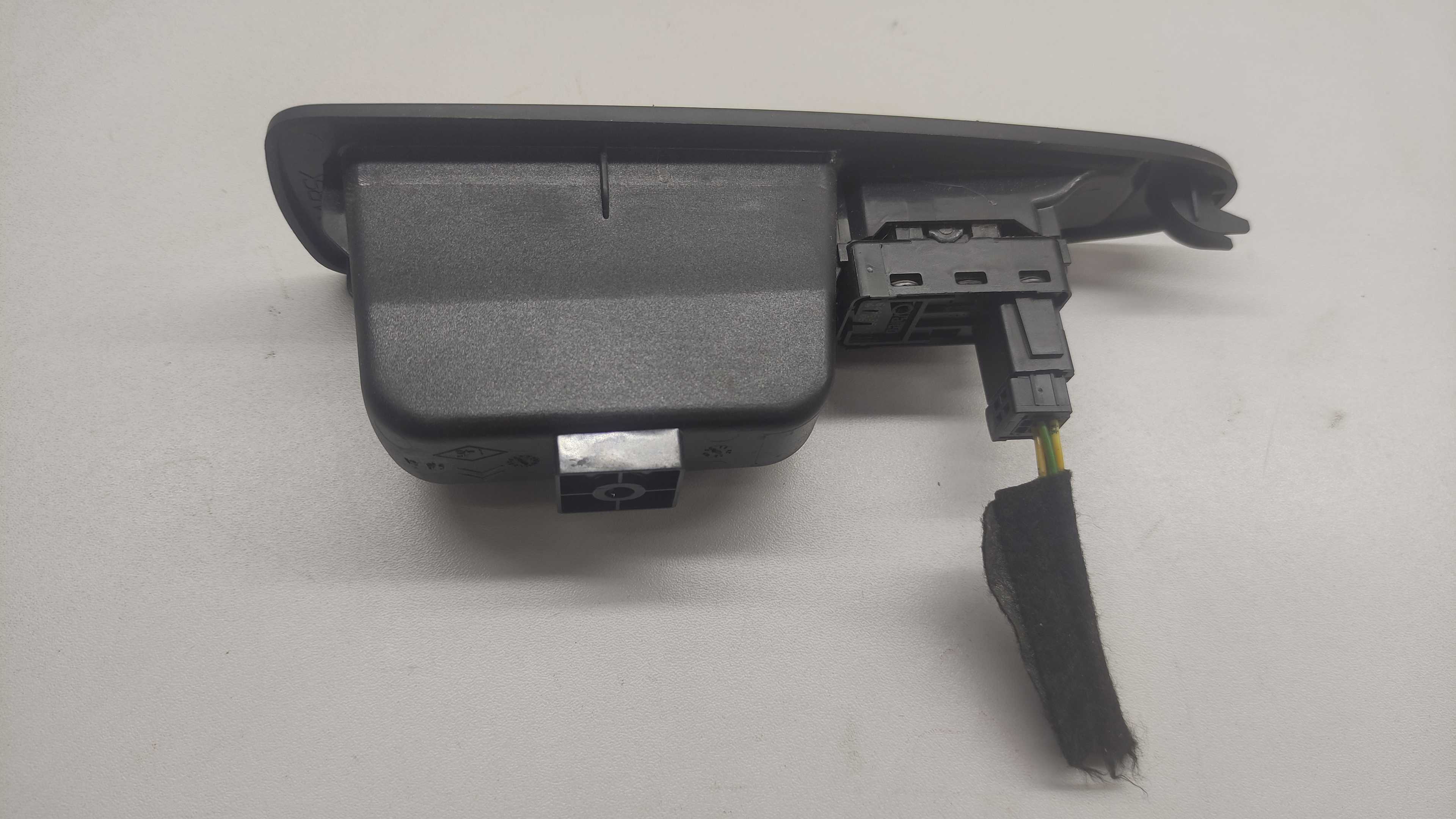 Moldura Comando Vidro Elétrico C/ Botão C4 Hatch 2011 T/e 3