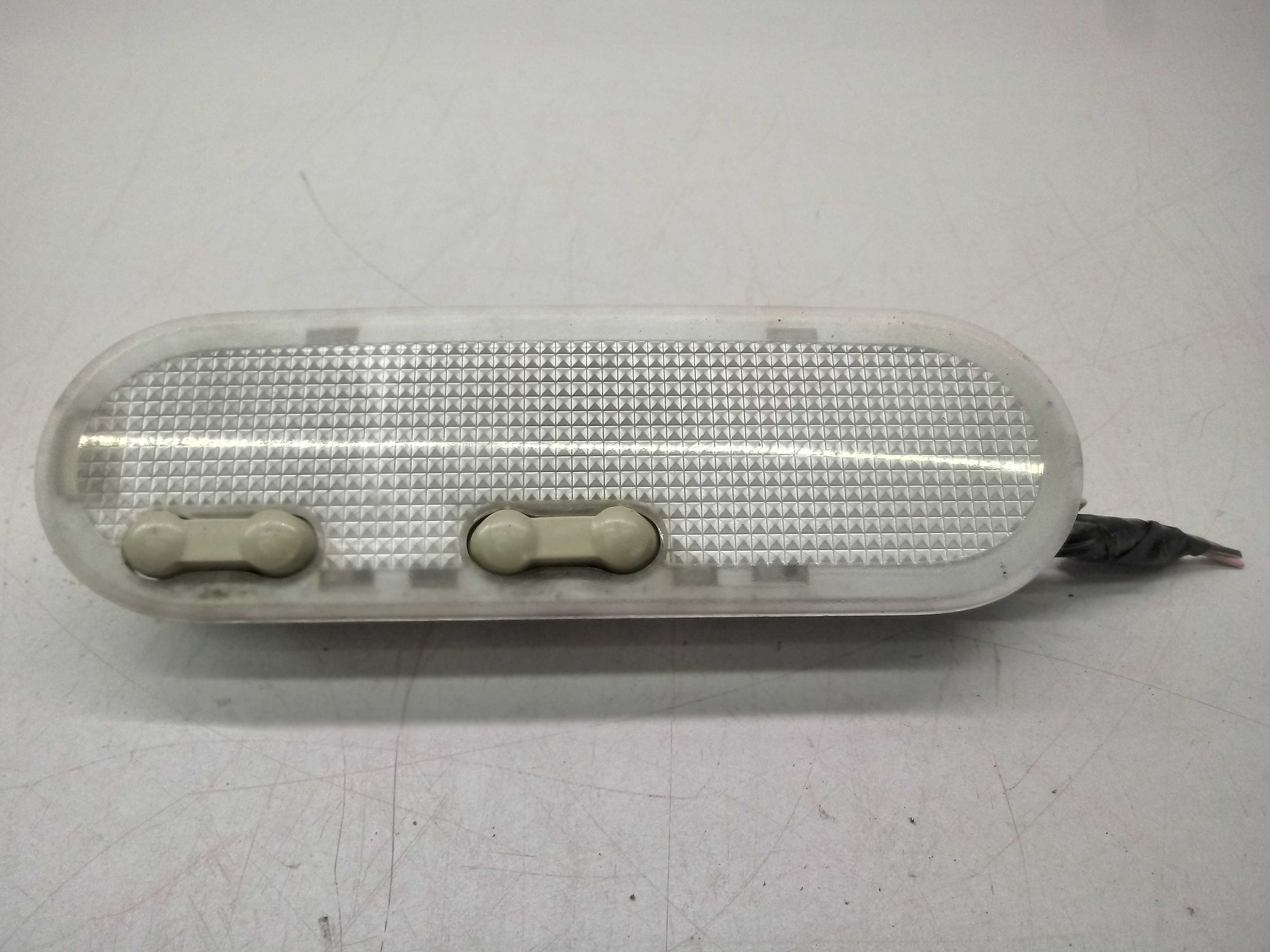Lanterna Interna Cortesia Renault Clio Logan Sandero 15/18 1