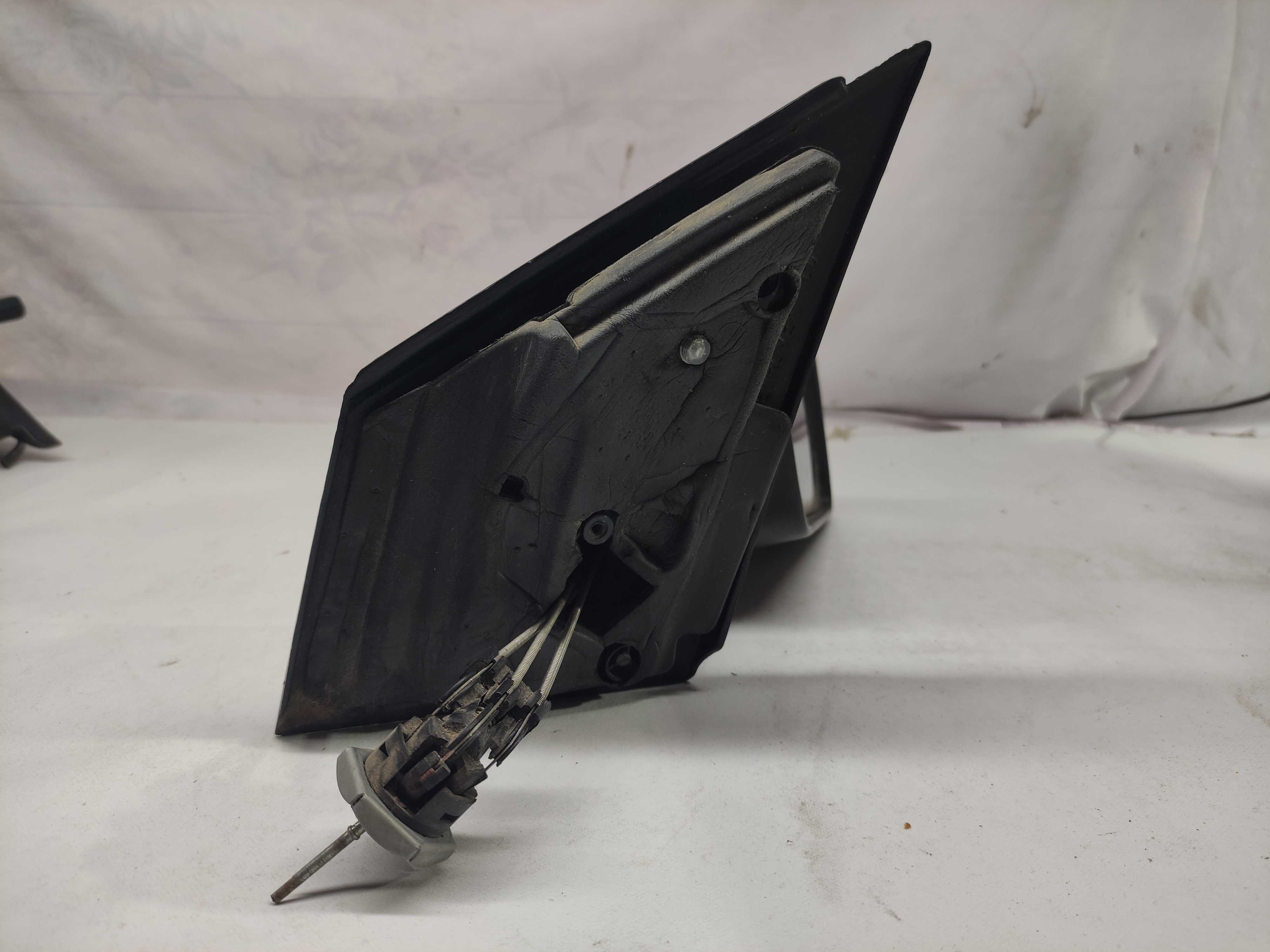 Retrovisor Manual Lado Direito Volkswagen Polo 3