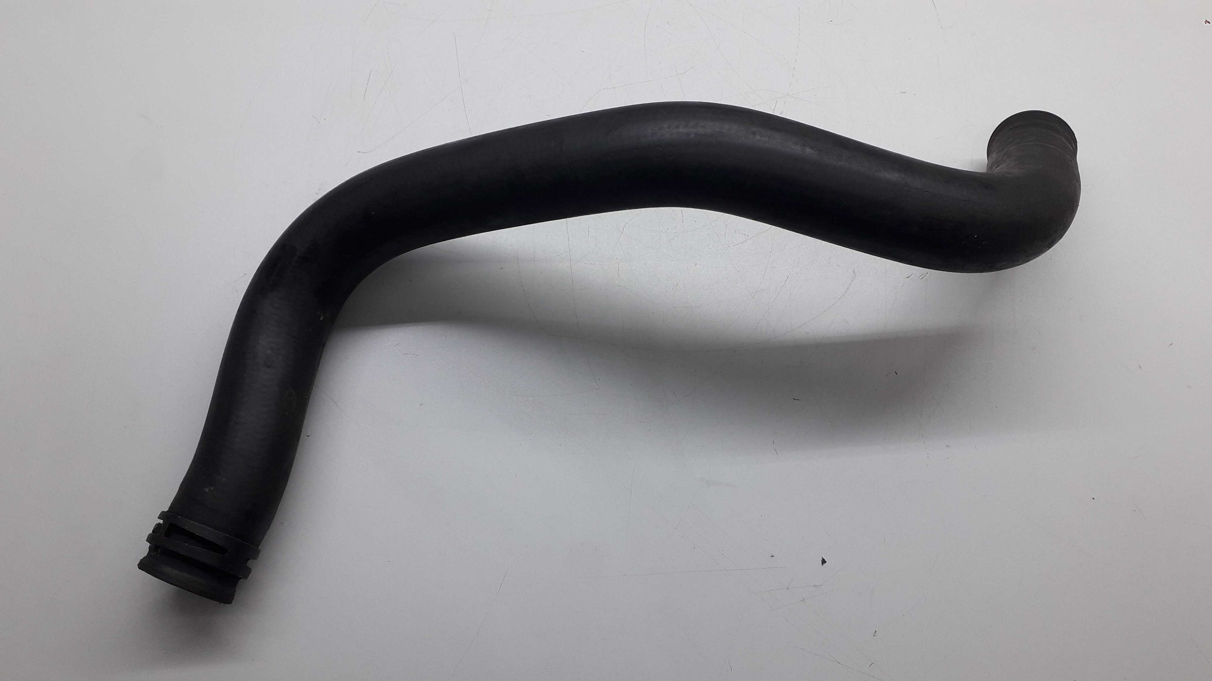 Mangueira Carcaça Válvula Termostática Gm Captiva 3.3 V6 Preto 1