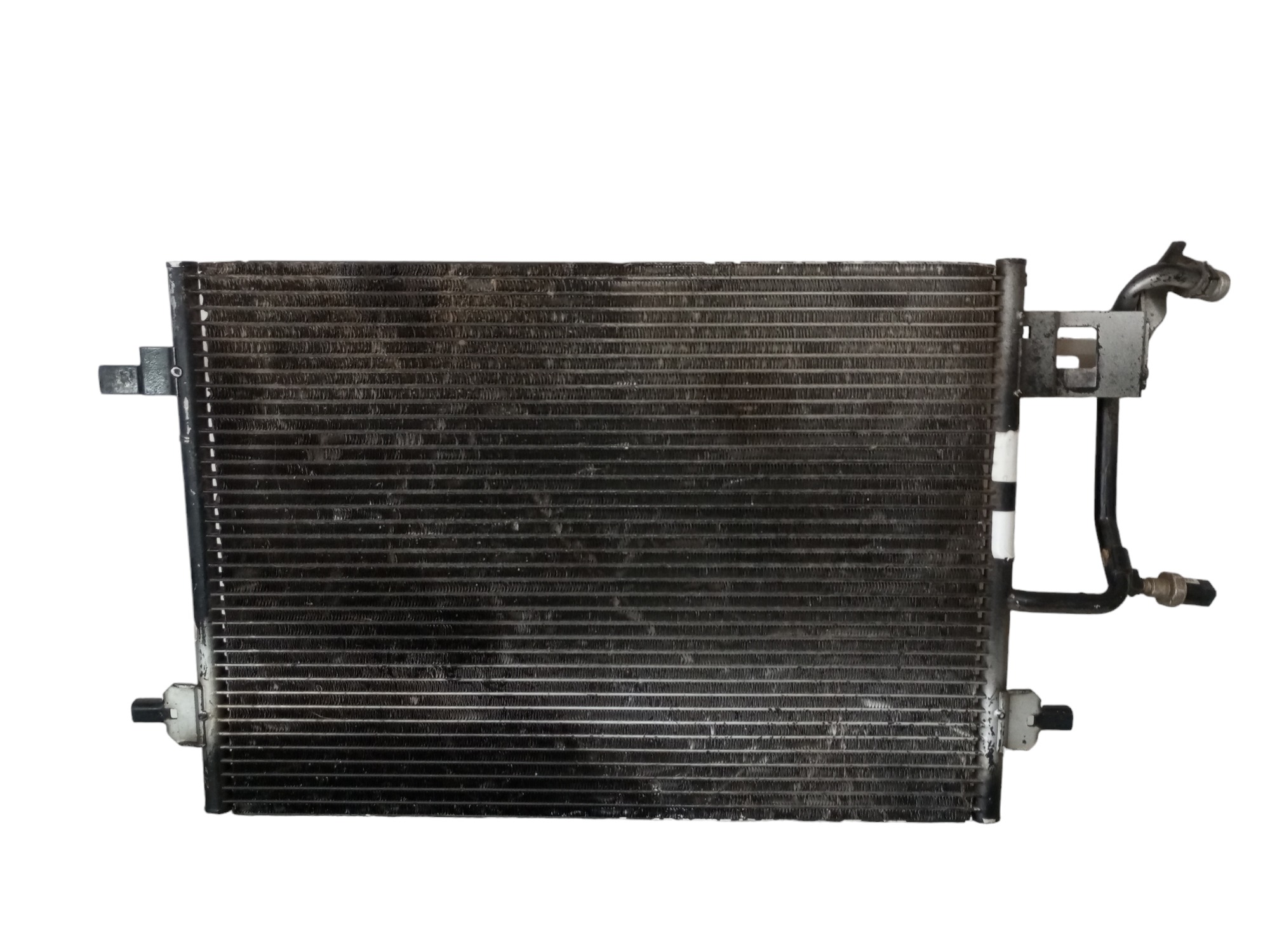 Condensador Ar Audi A4 96 97 98 99 2000 Volkswagen Passat 5