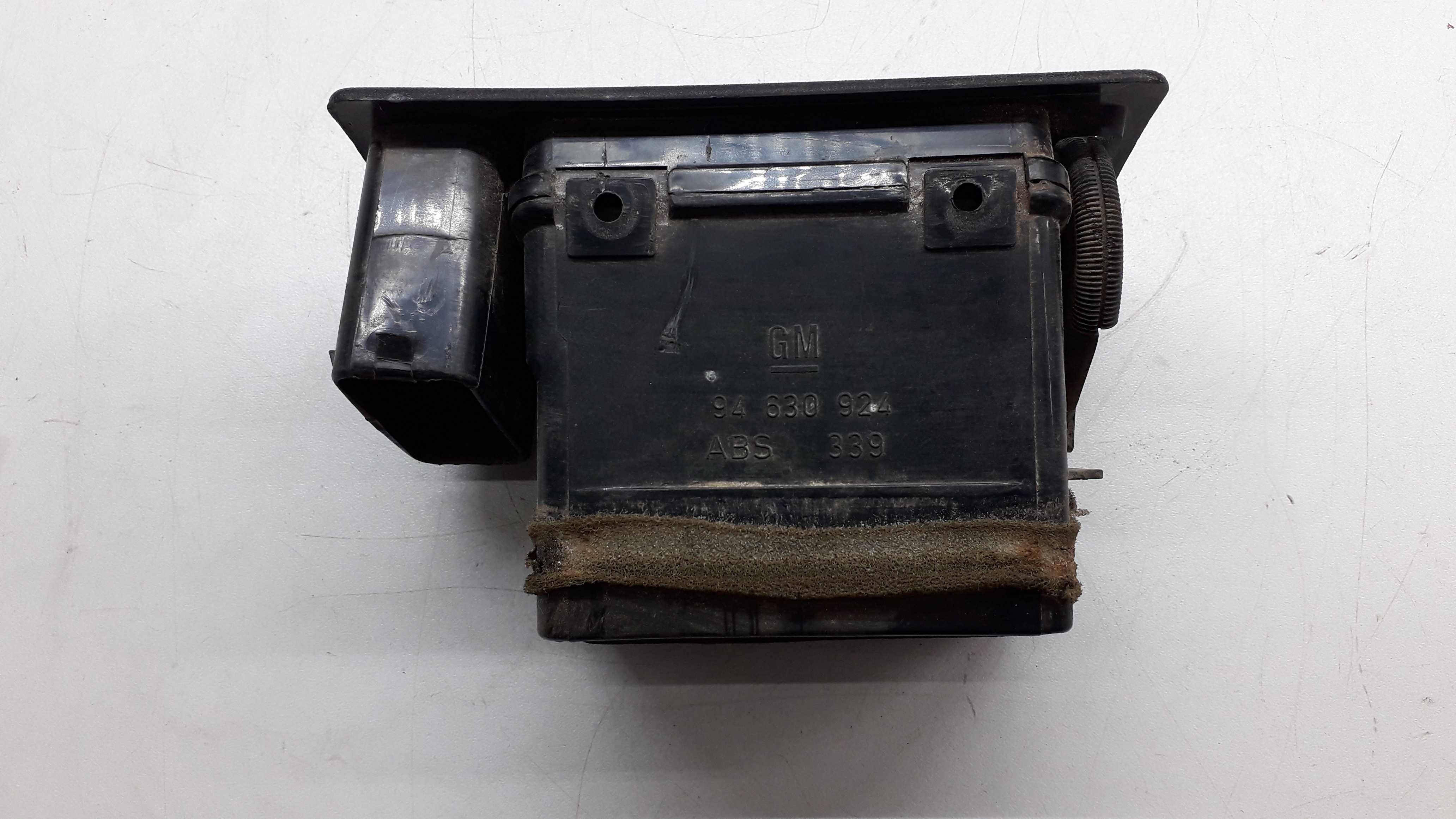 Difusor De Ar Direito Gm Monza 1986 6
