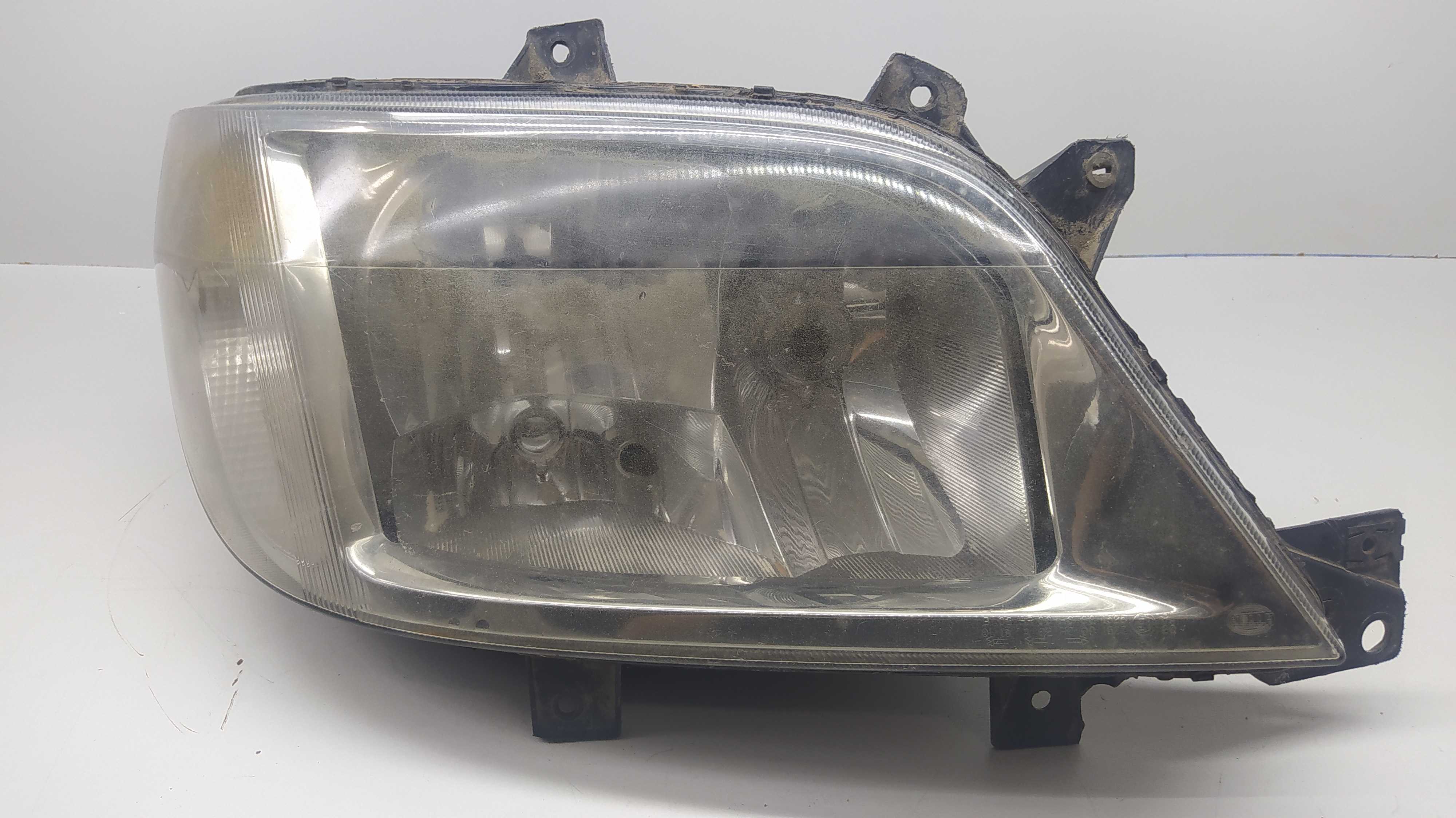 Farol Lado Direito Mercedes Benz Sprinter Hella 1