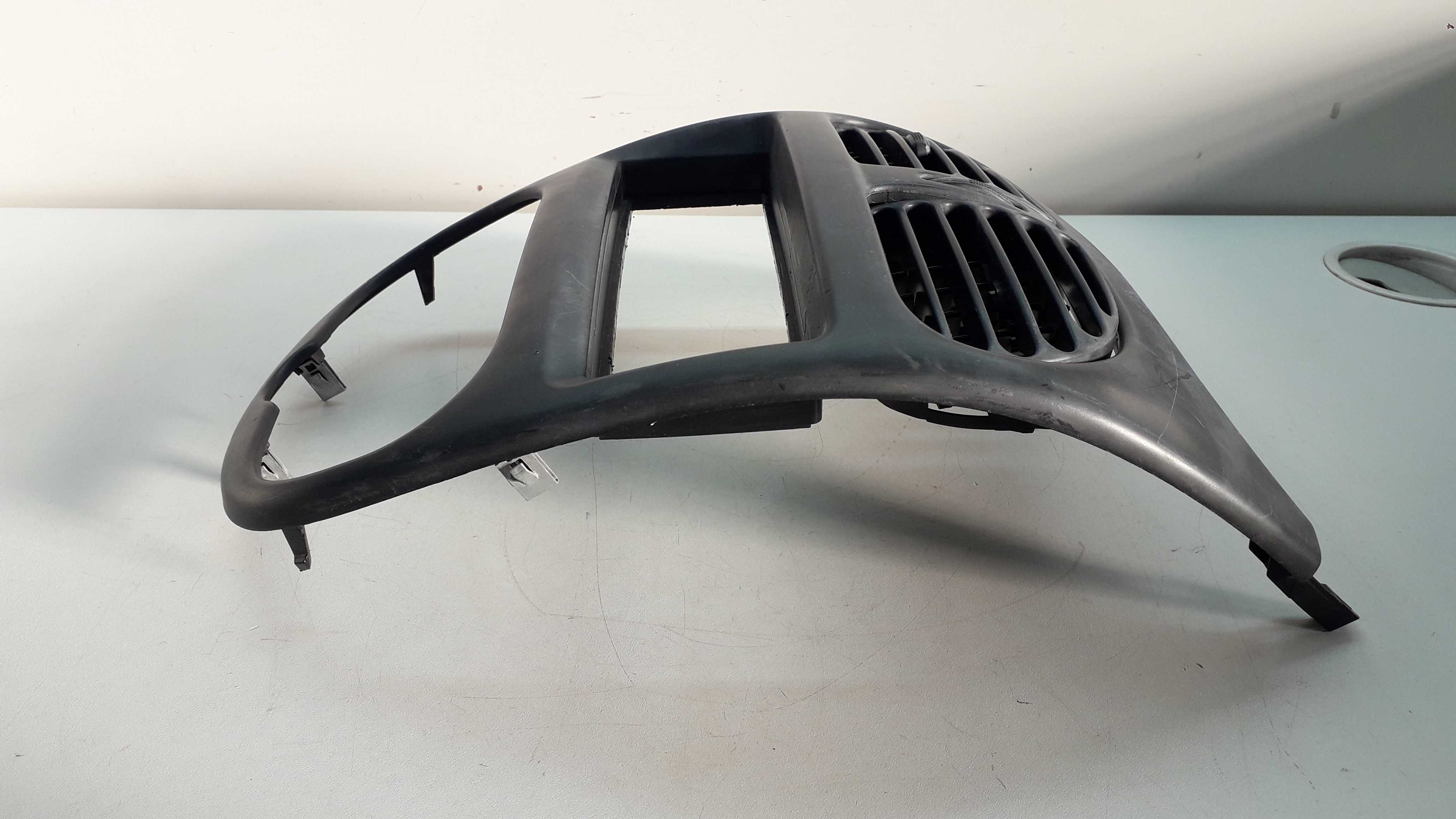 Moldura Painel Central Peugeot 206 2007 3