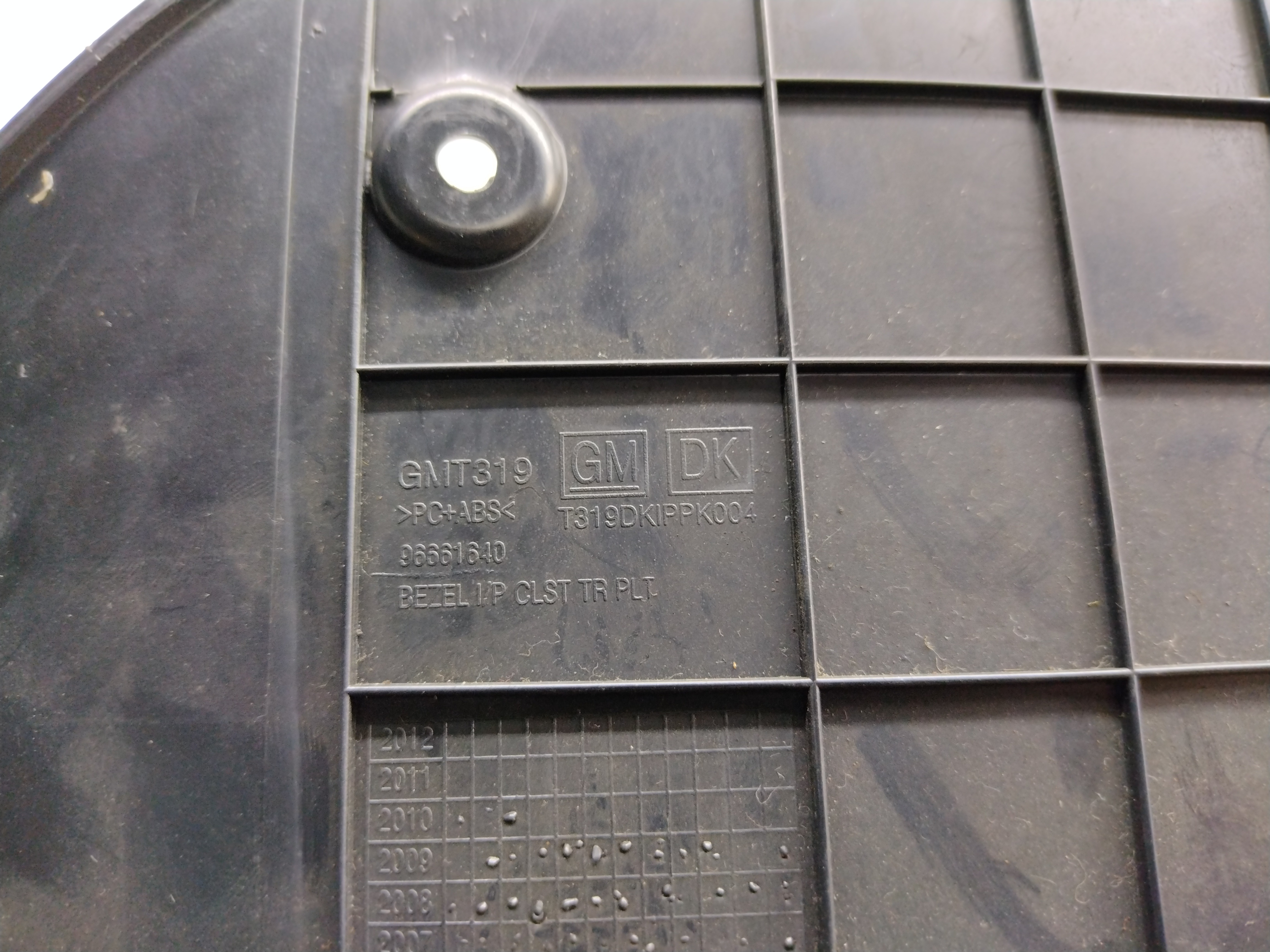 Moldura Painel De Instrumentos Captiva 3.3 V6 2008/2011 4