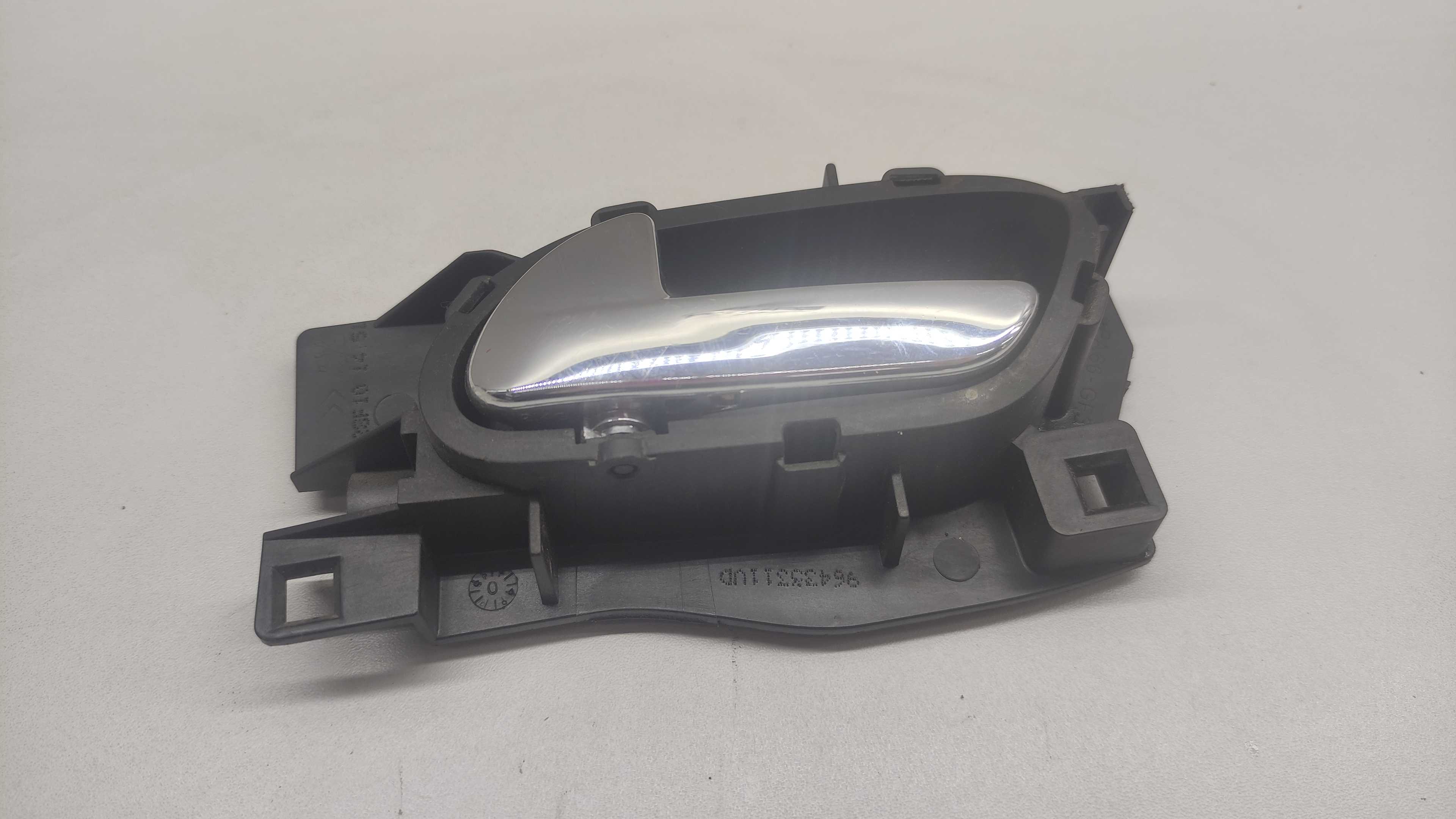 Maçaneta Interna Dianteira Esquerda Citroen C4 Hatch 2011 3